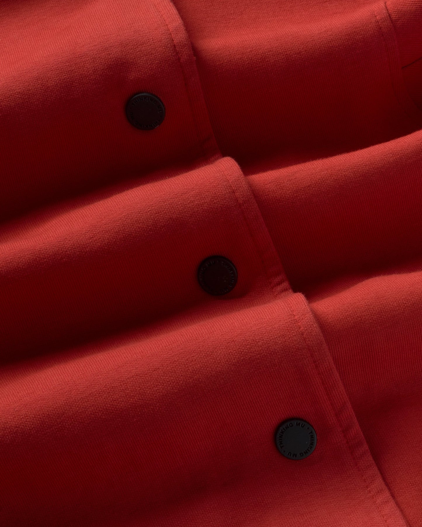 Chaqueta roja Maisie sostenible silueta - 2