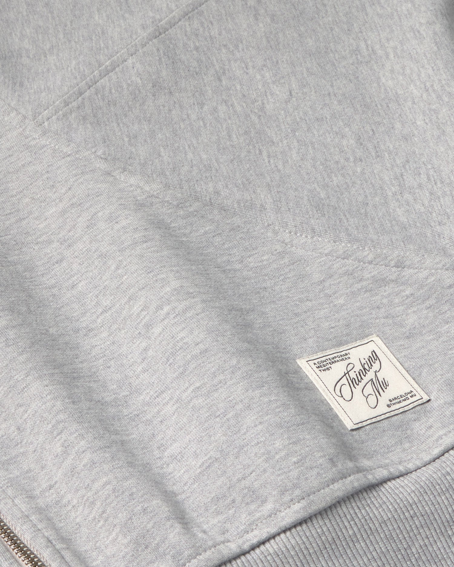 Hoodie oversize gris Yoon sostenible silueta- 3