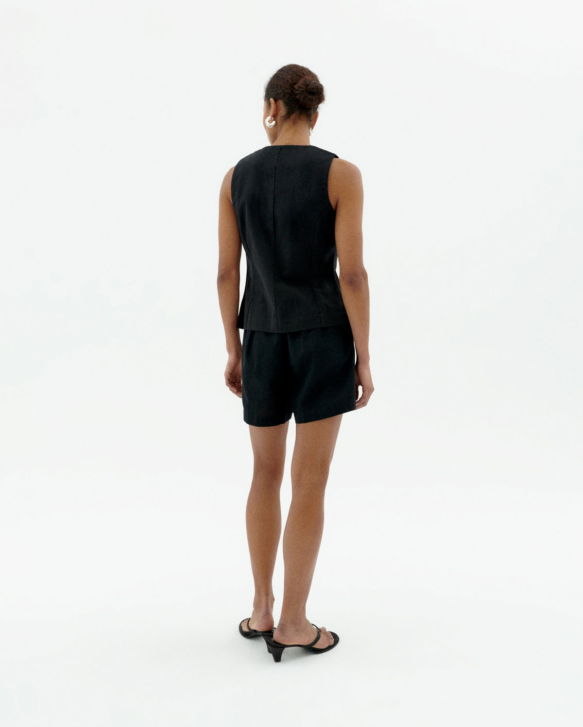 Short negro Narciso sostenible-4