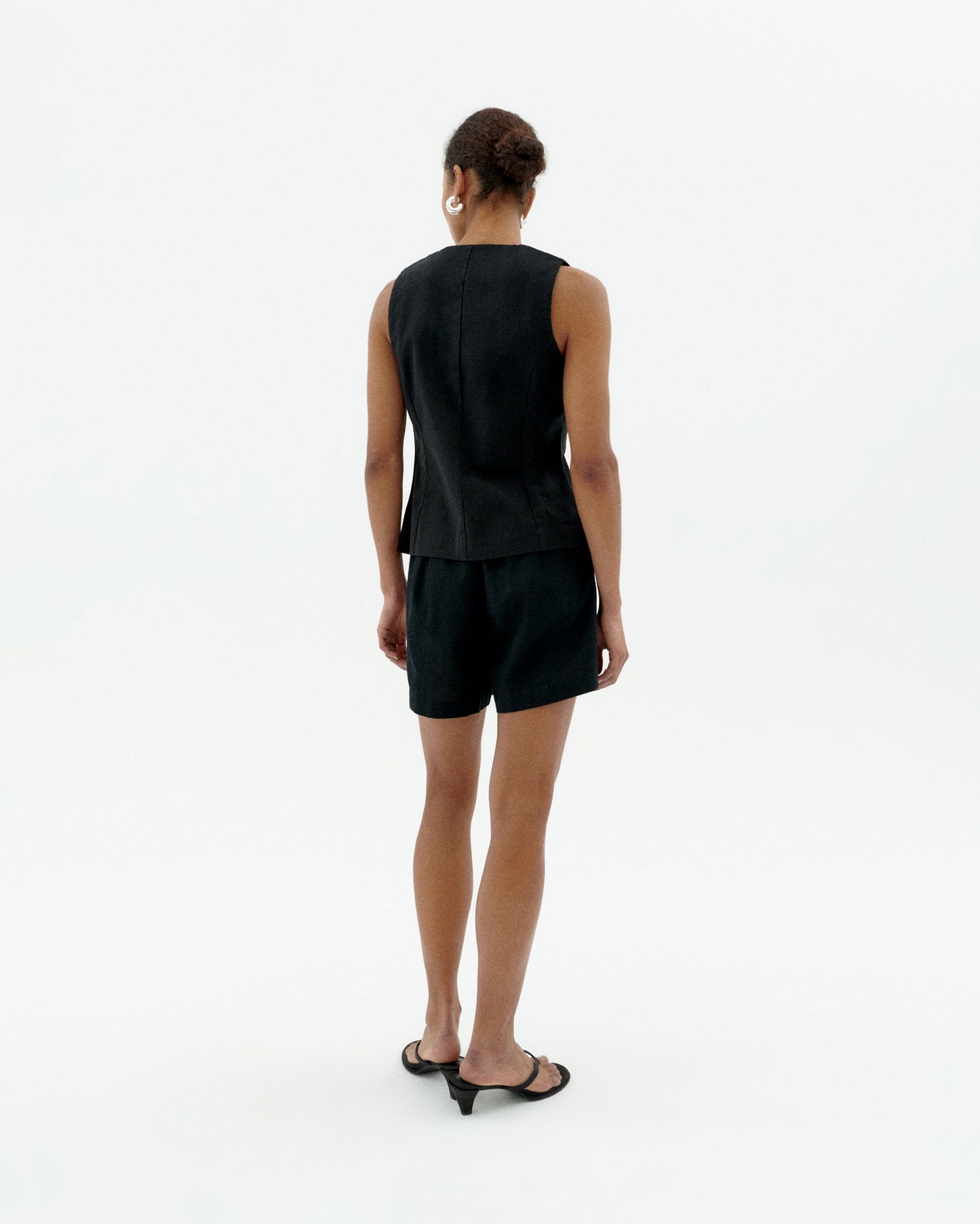 Short negro Narciso sostenible-4