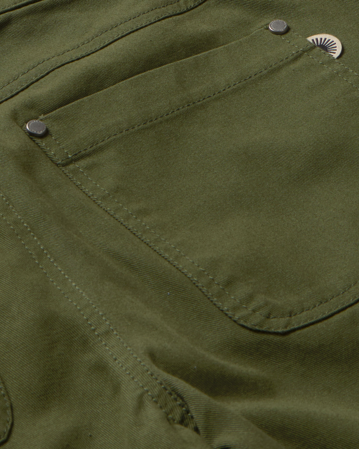 Short verde Tracey sostenible - silueta 2