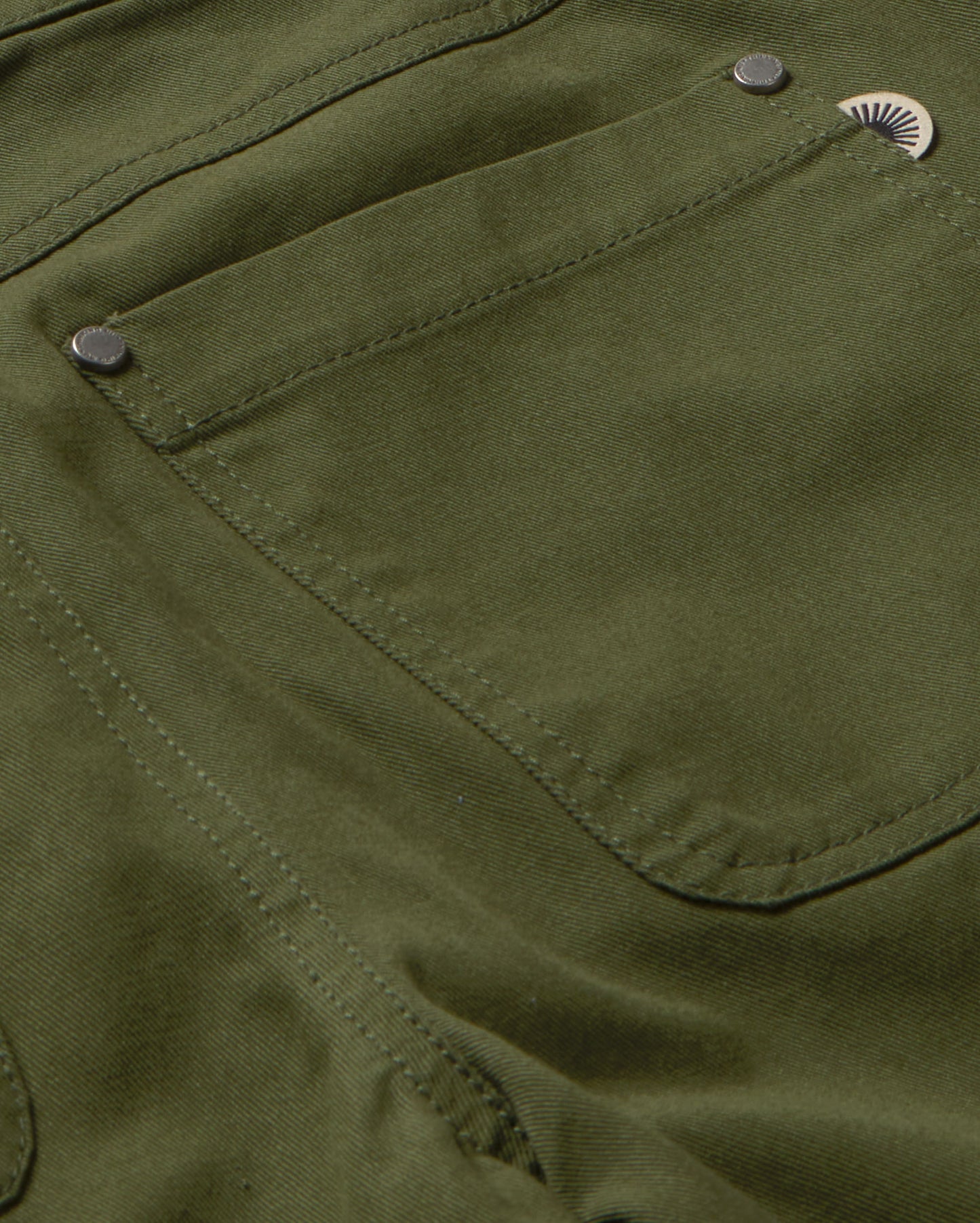 Short verde Tracey sostenible - silueta 2
