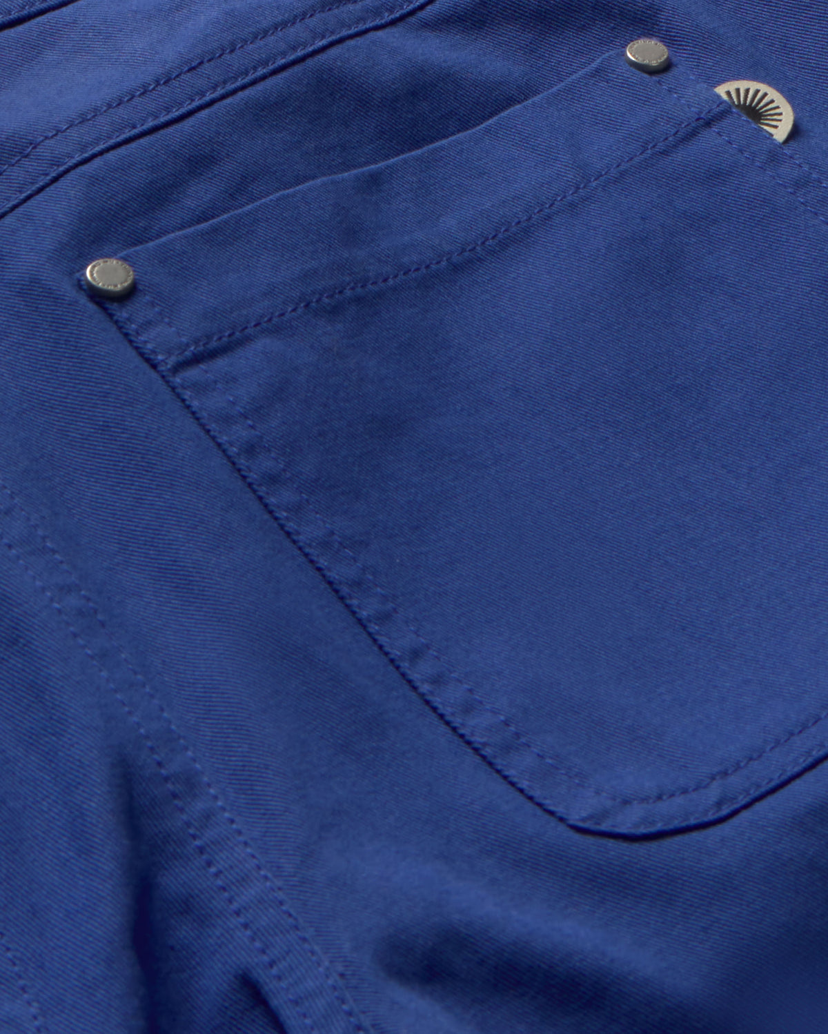 Short azul Tracey sostenible - silueta 2