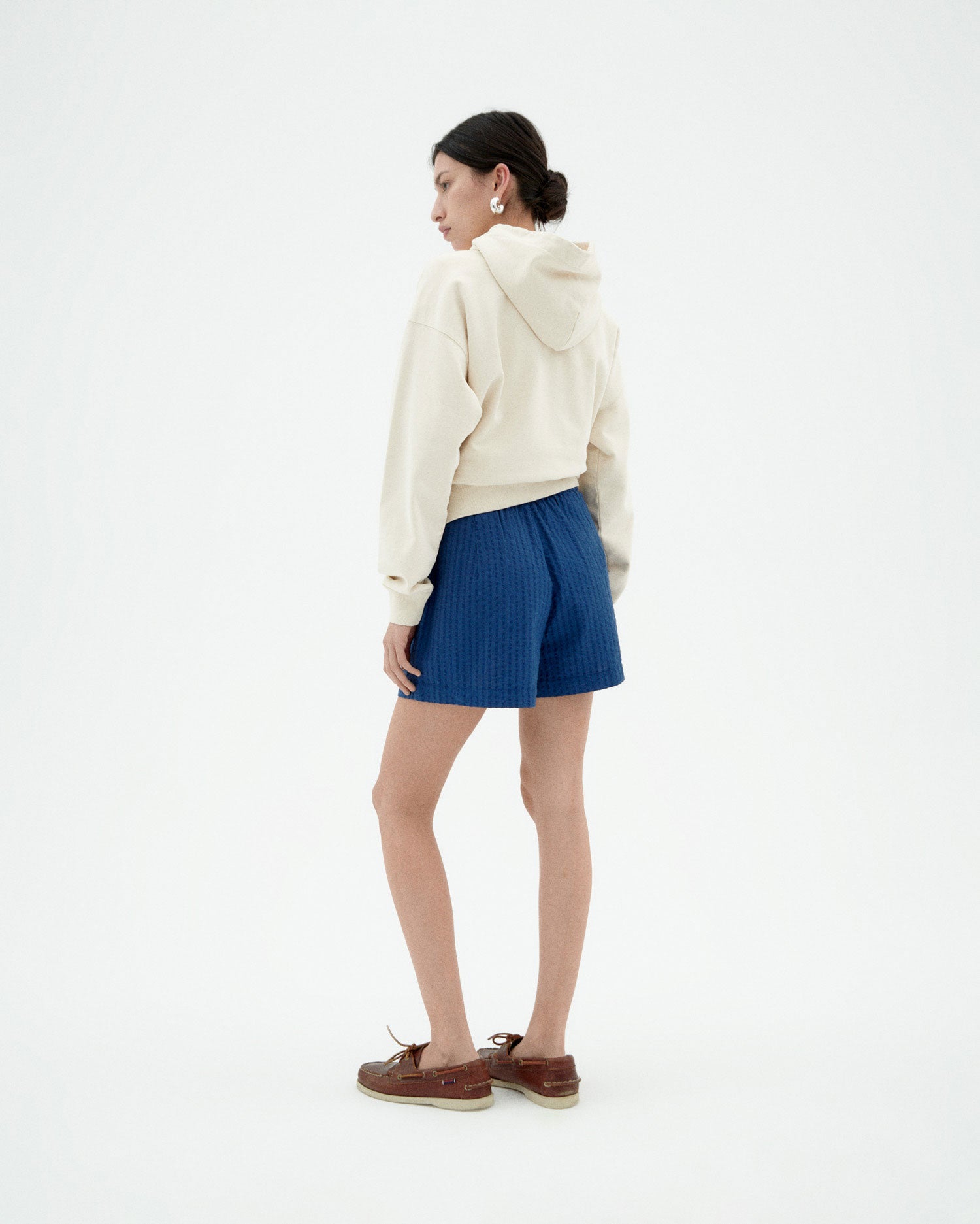 Short azul Narciso sostenible-4