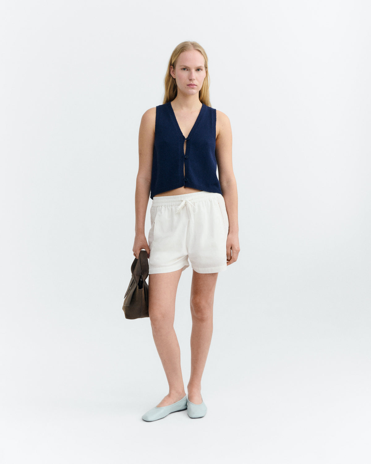 Shorts blanco bordado Geranio sostenible - 1