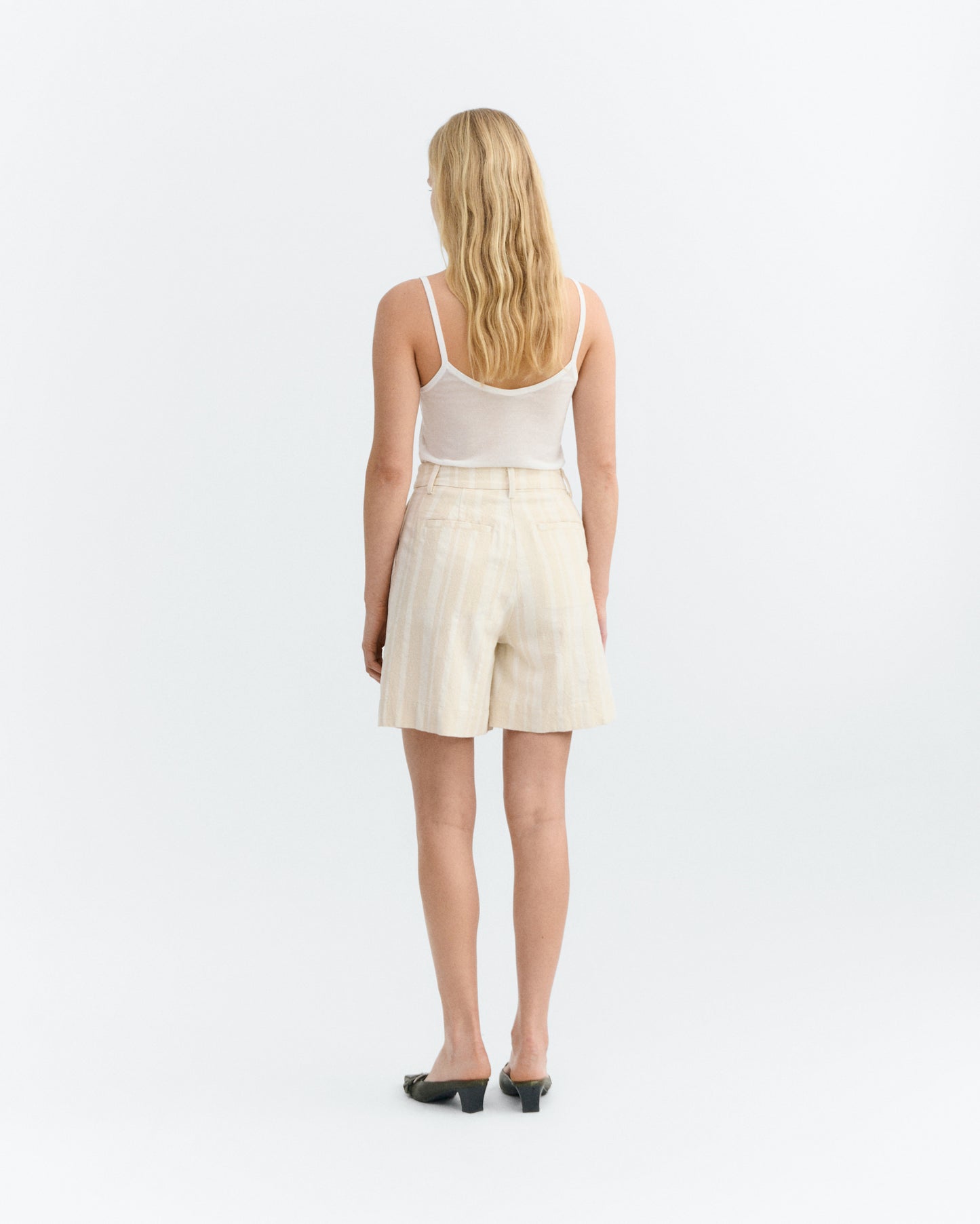 Bermuda pinzas rayas cruda Lia sostenible - 4