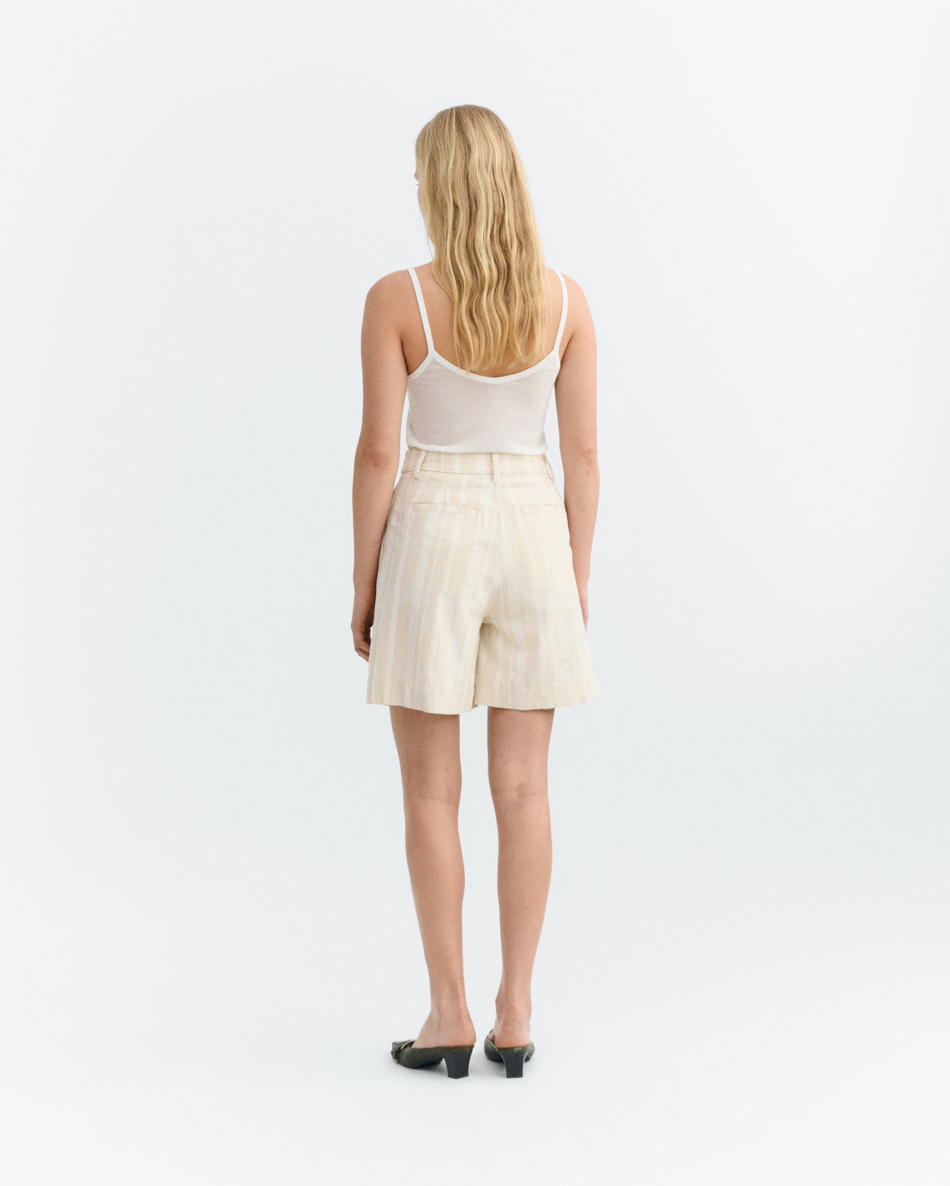 Bermuda pinzas rayas cruda Lia sostenible - 4