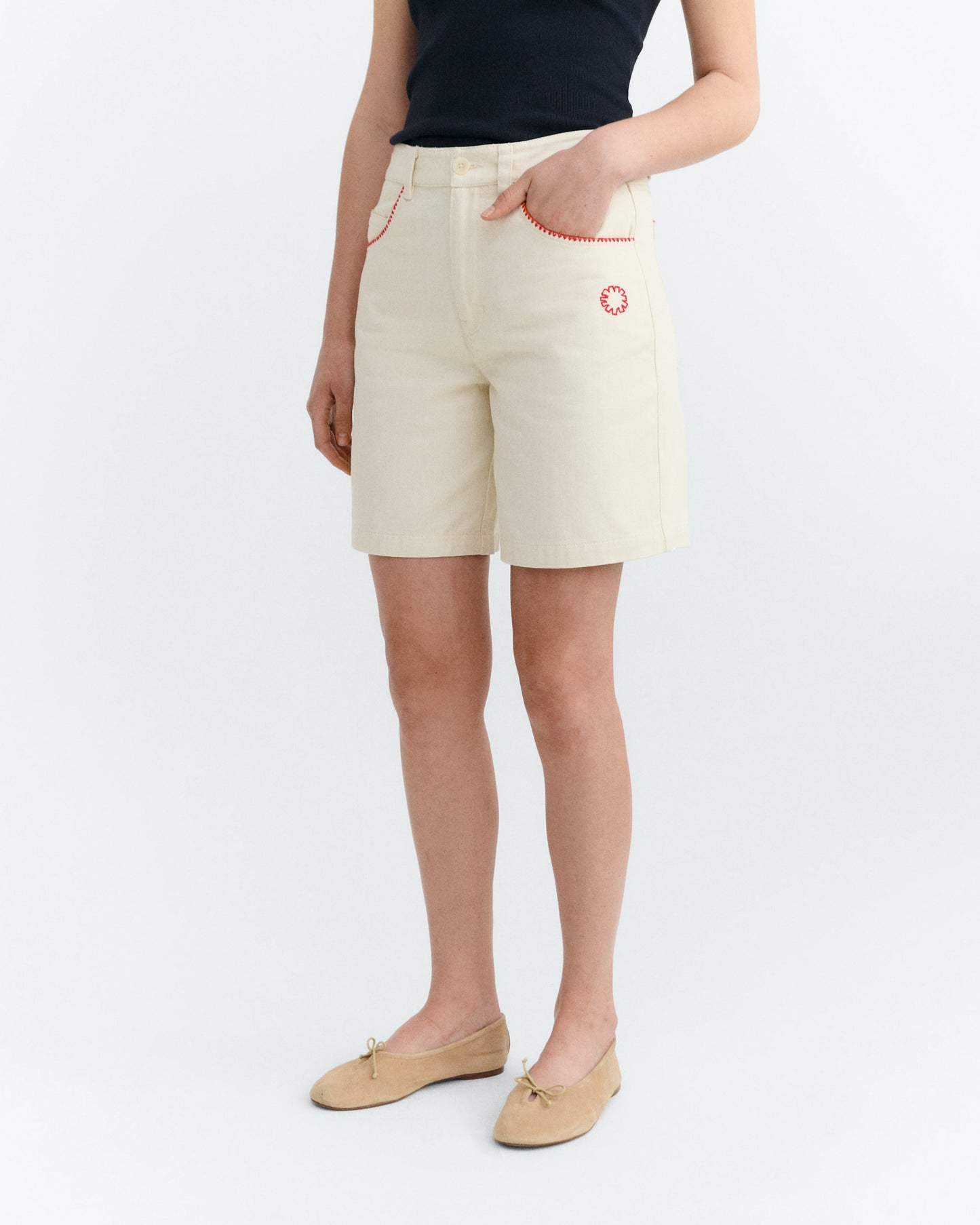 Shorts crudo ribete bordado a mano Luisa sostenible - 2