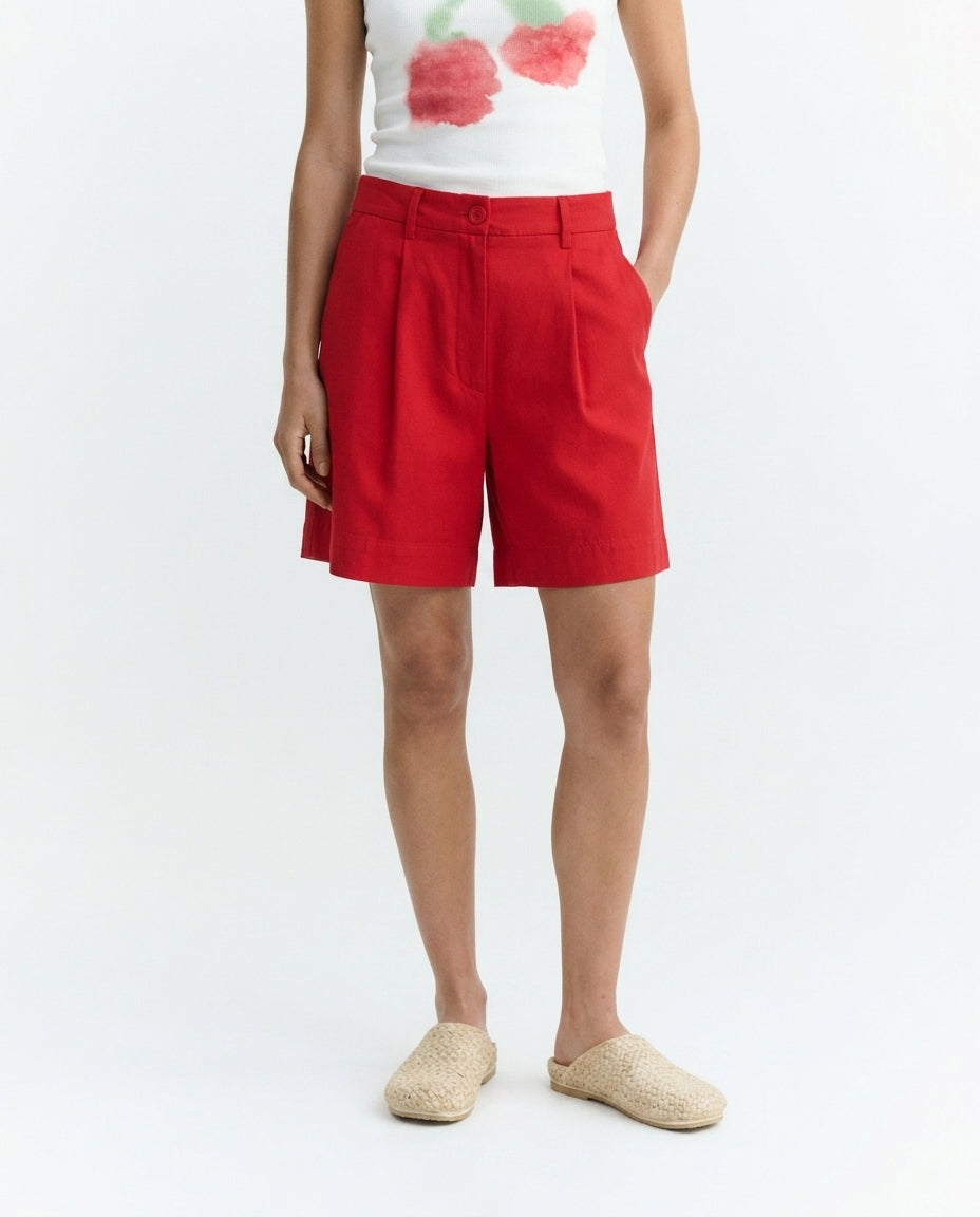 Bermuda pinzas roja Lia