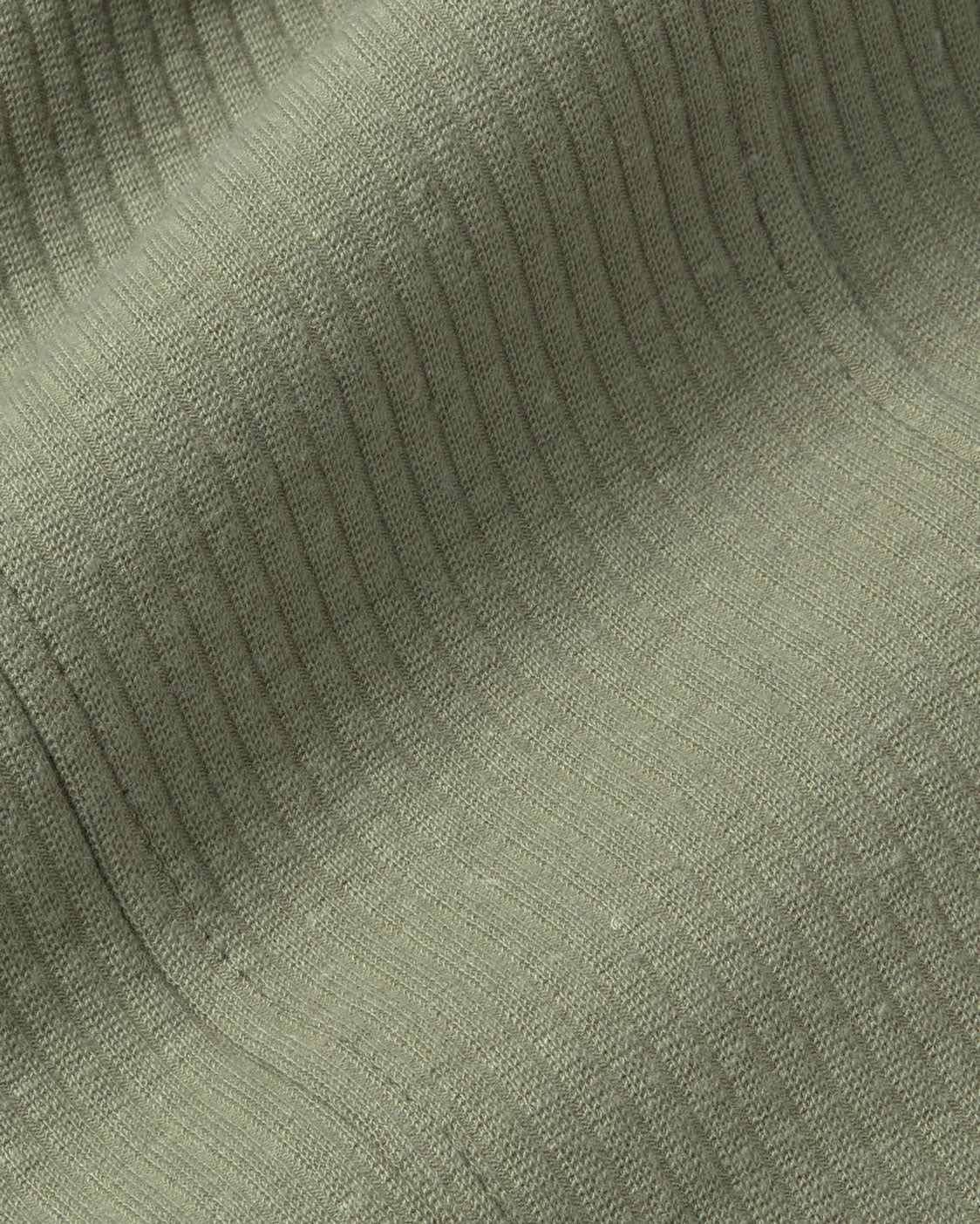 Top verde hemp Nadia sostenible silueta - 3