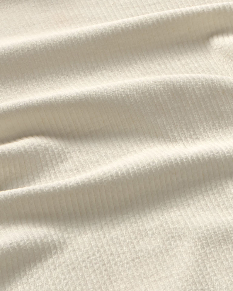 Top cuello alto blanco hemp Aine sostenible silueta - 2