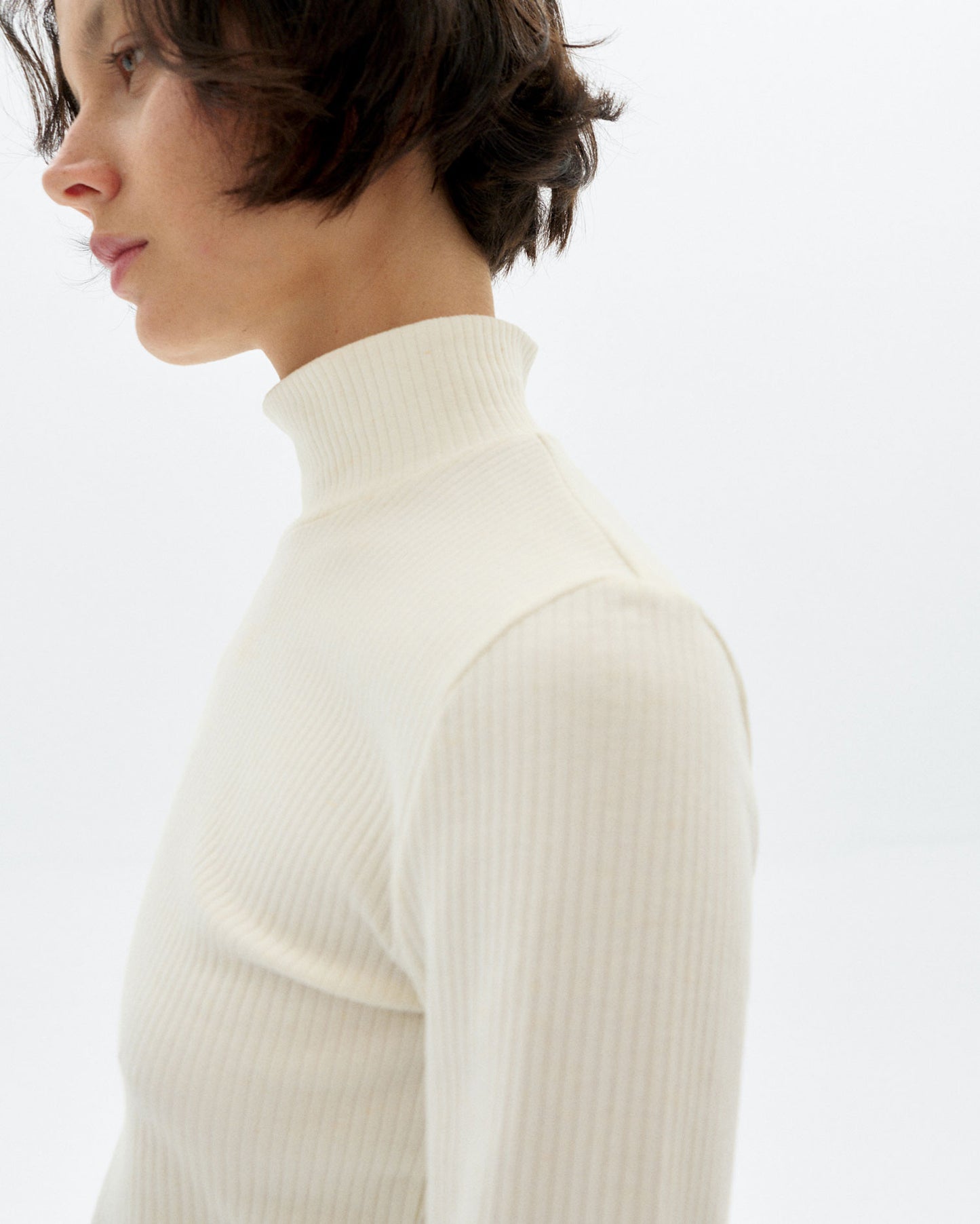 Top cuello alto blanco hemp Aine sostenible - 3