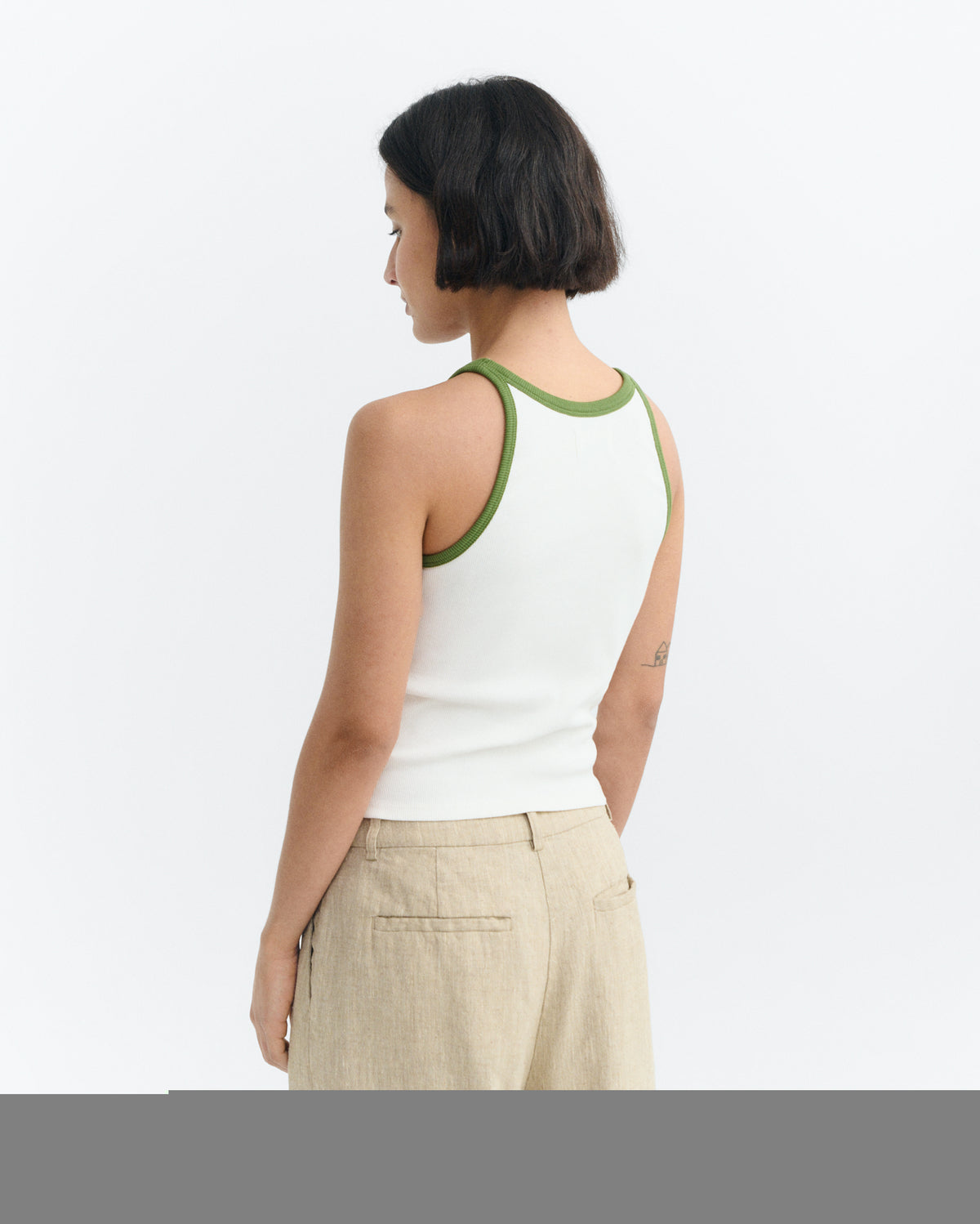 Top halter blanco contraste verde Harriet sostenible - 4