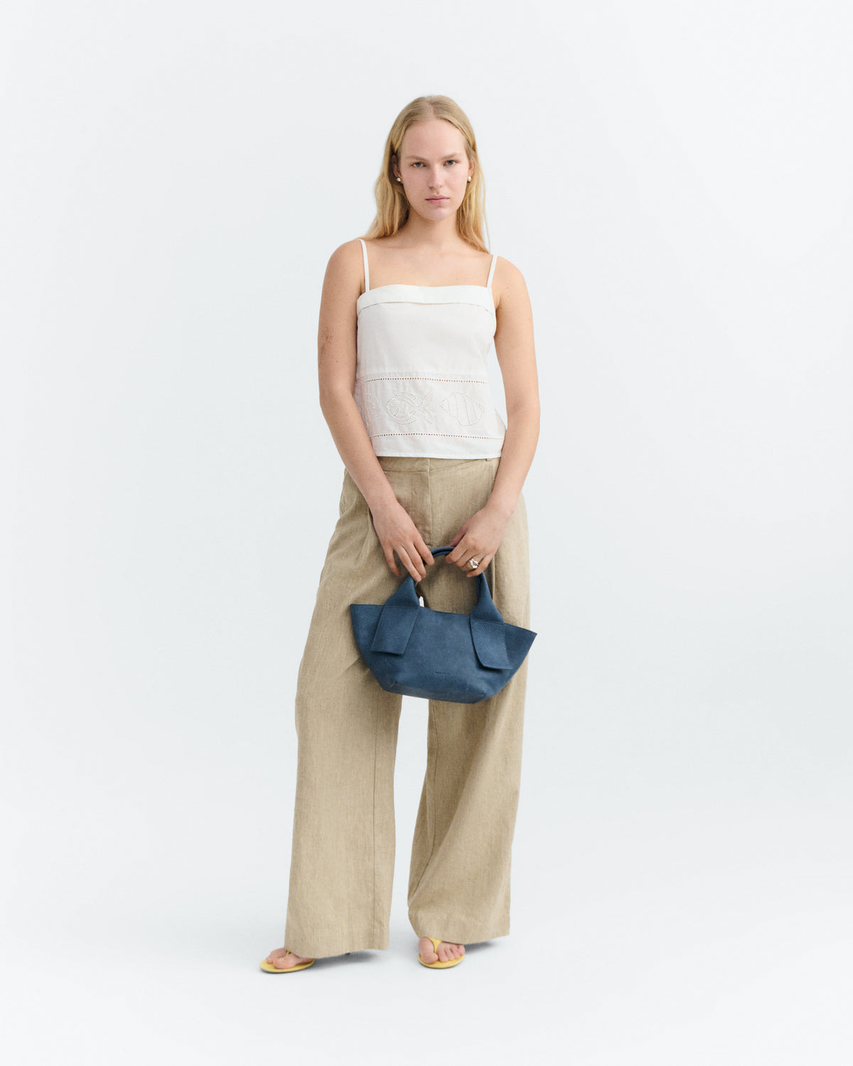 Top bordado blanco Raida sostenible - 1