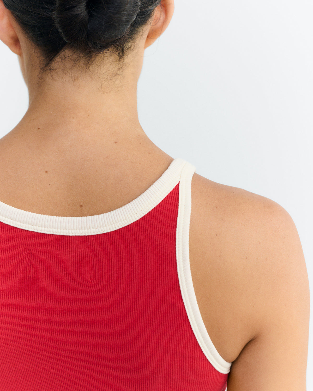 Top halter rojo contraste blanco Harriet sostenible - 5