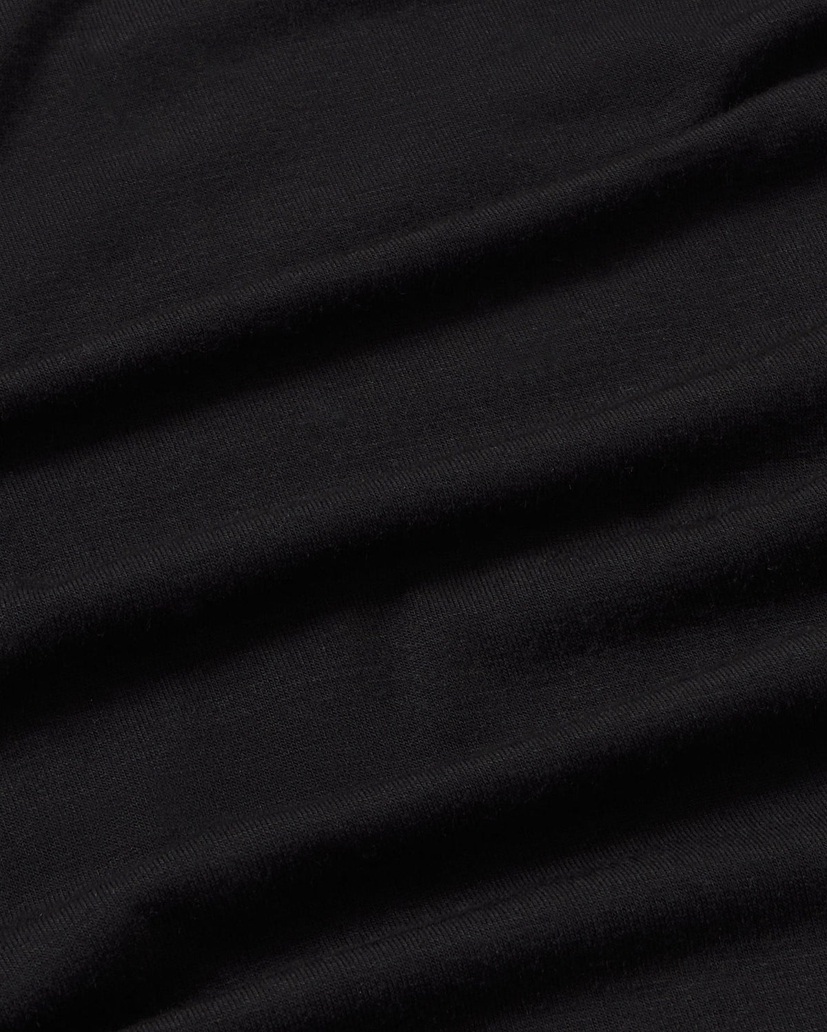 Tank top negro cashemere sostenible silueta - 2