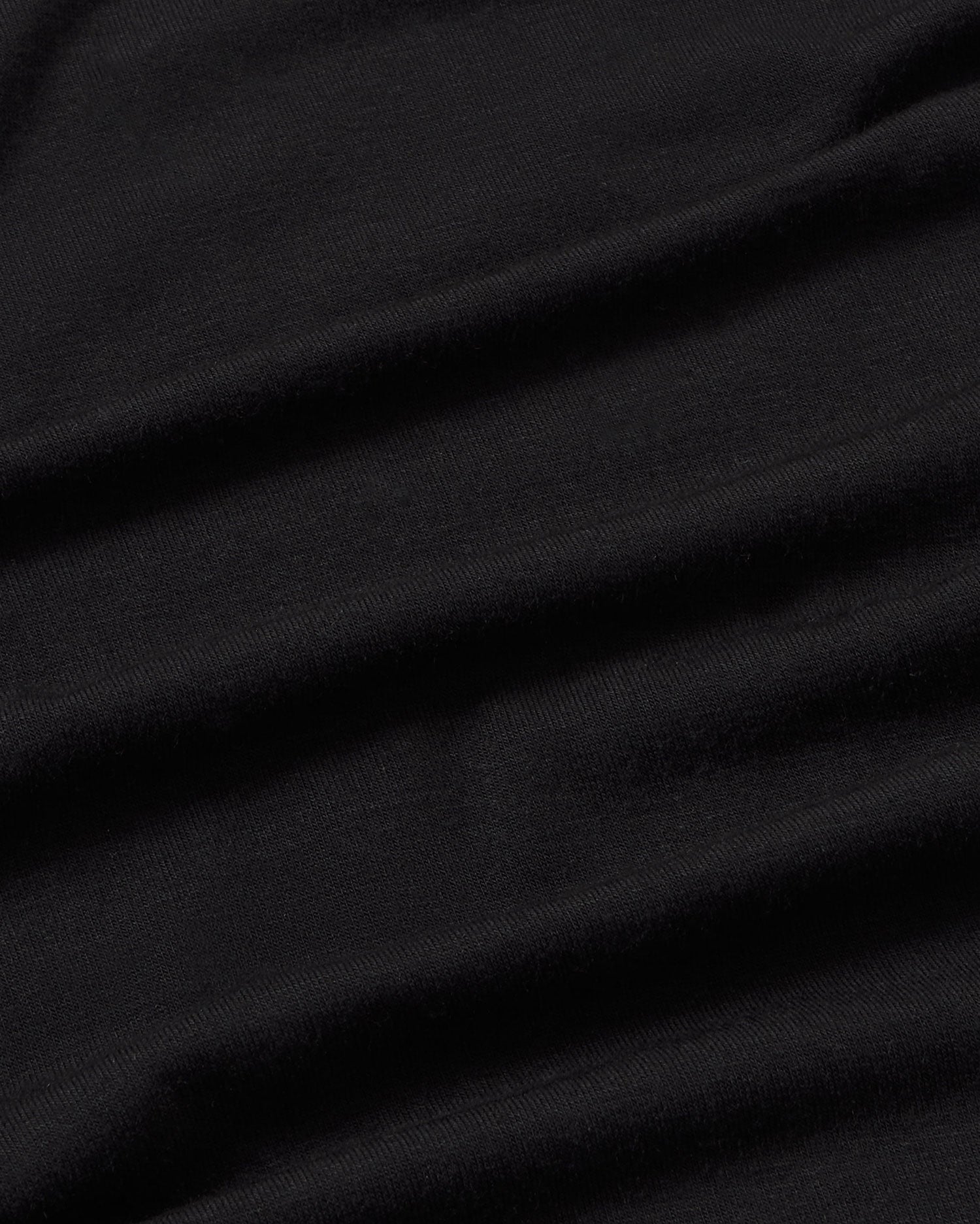 Tank top negro cashemere sostenible silueta - 2