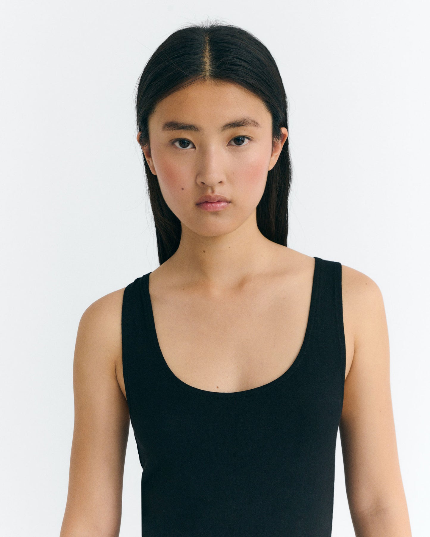 Tank top negro cashemere sostenible - 4