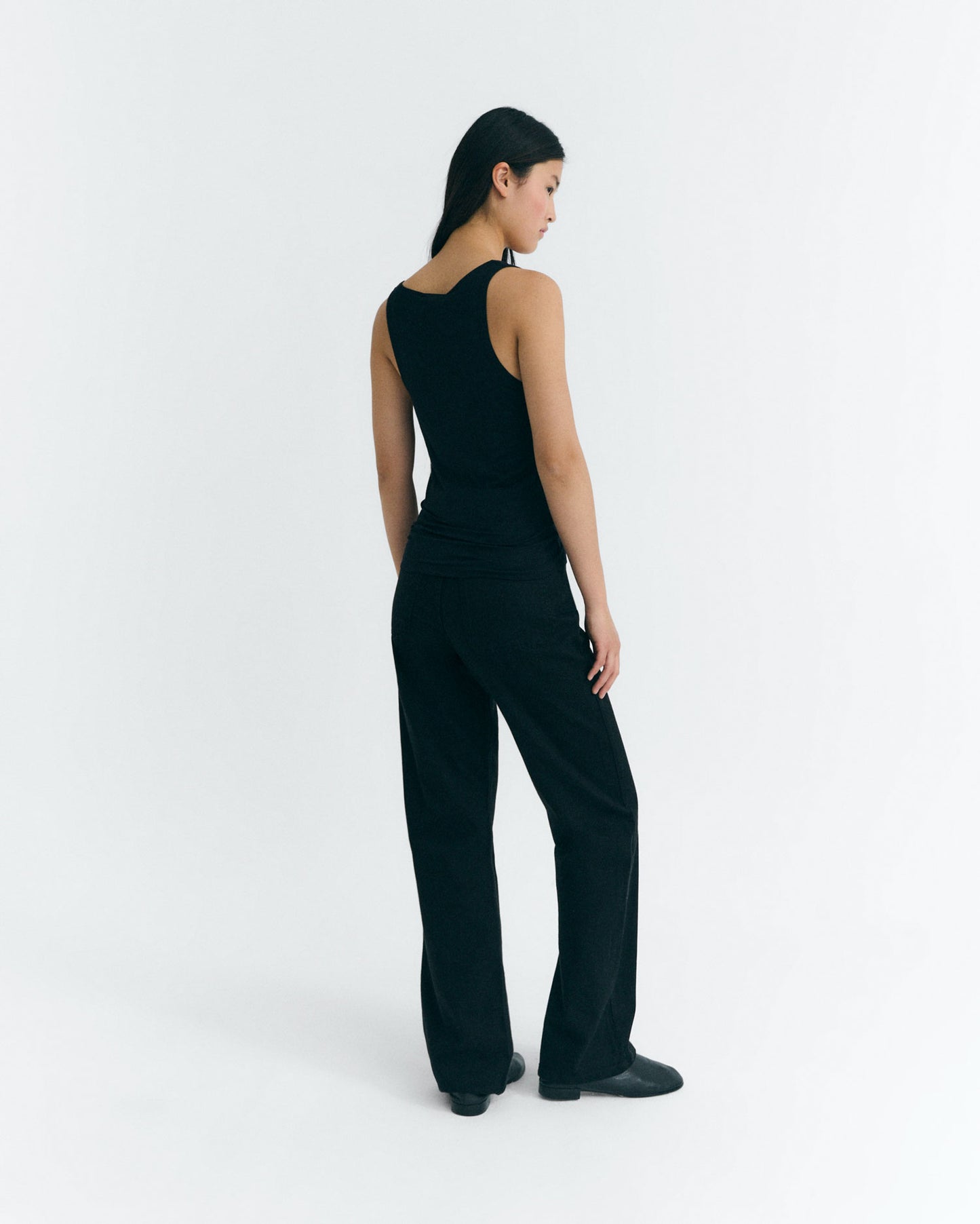 Tank top negro cashemere sostenible - 5