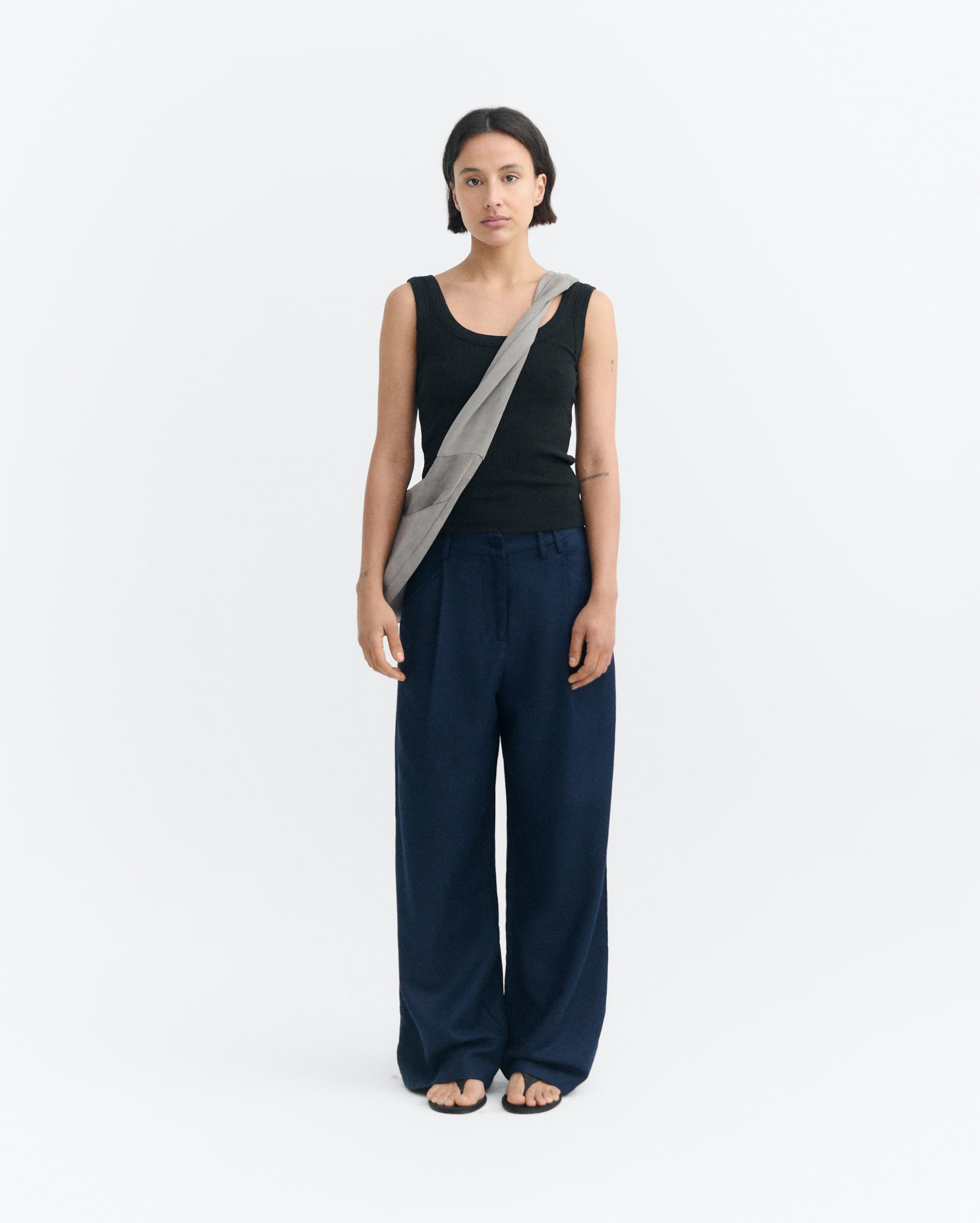 Top rib negro Julia sostenible - 1