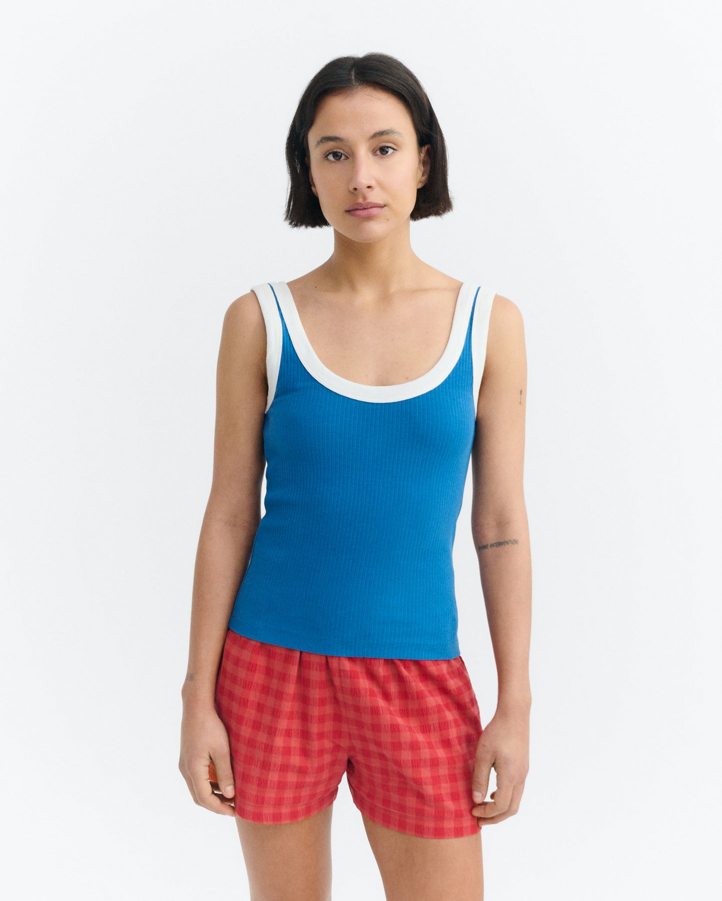 Top rib azul contraste blanco Julia sostenible - 2