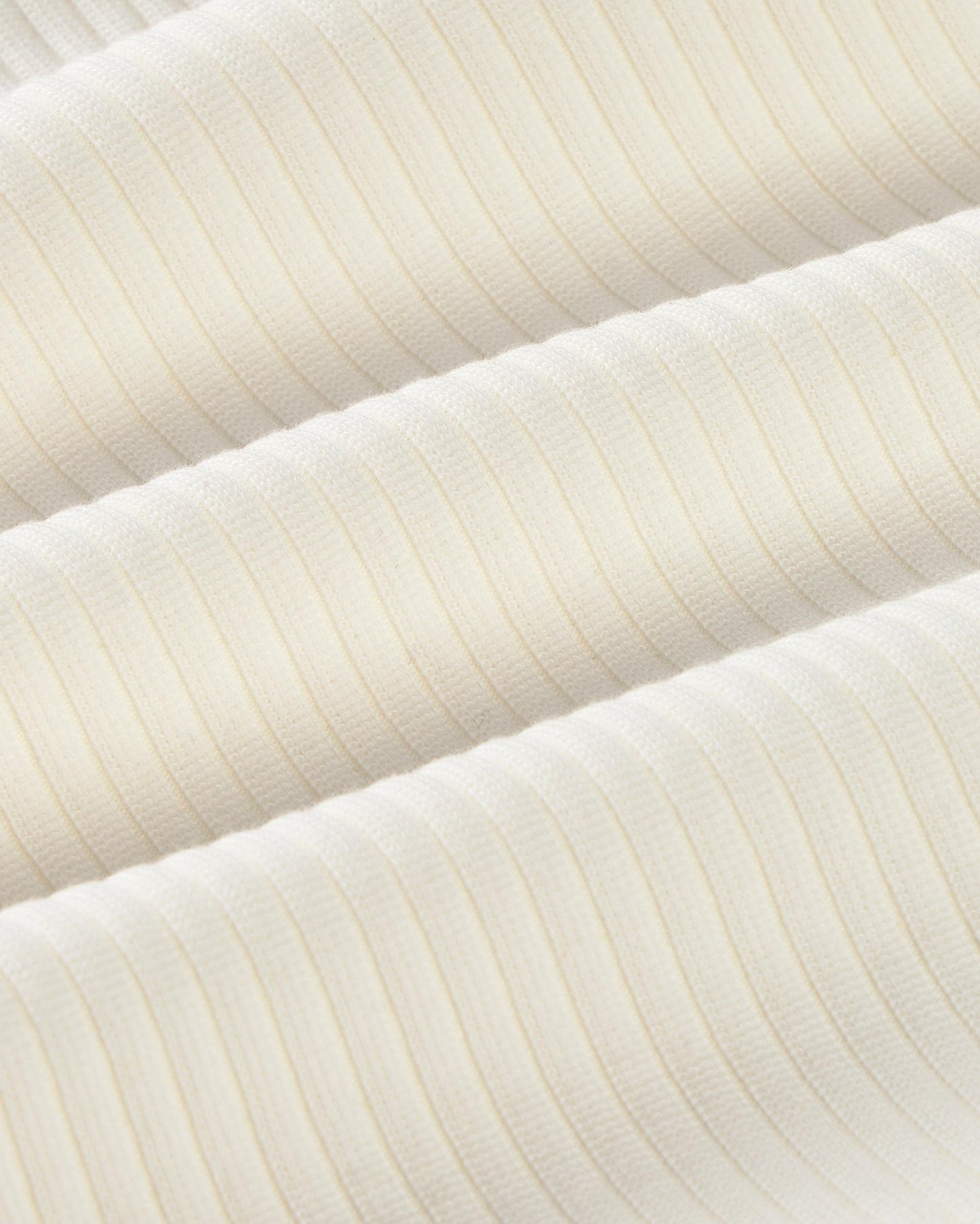 Top rib blanco contraste rojo Julia sostenible silueta - 2