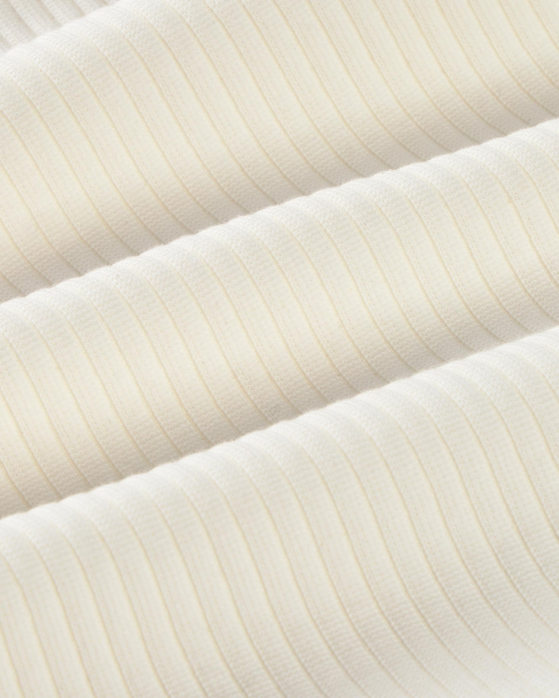 Top rib blanco contraste rojo Julia sostenible silueta - 2