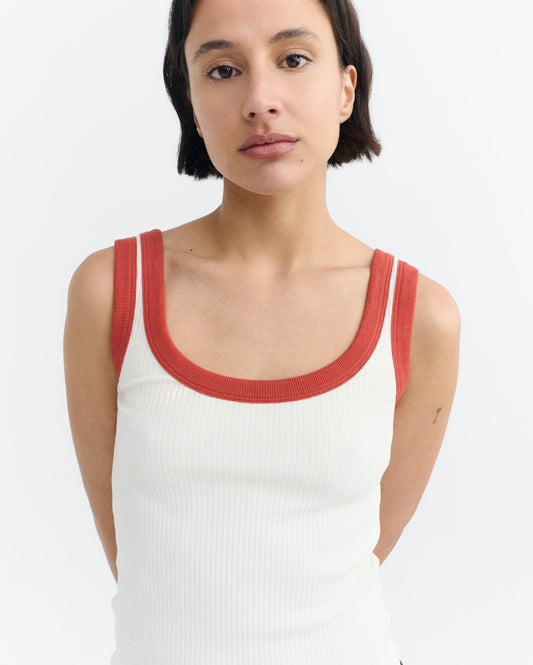Top rib blanco contraste rojo Julia sostenible - 3