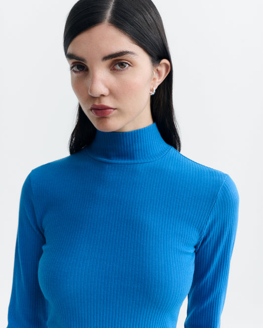 Top cuello alto rib azul Aine sostenible - 3