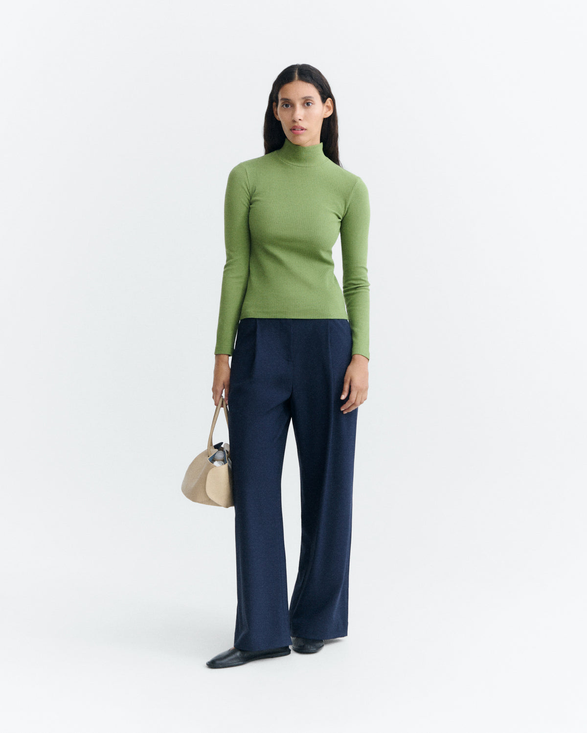 Top cuello alto rib verde Aine sostenible - 1