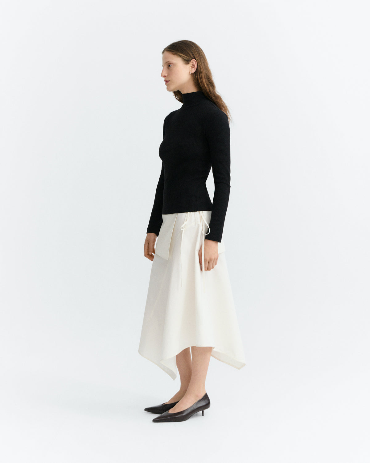 Top cuello alto rib negro Aine sostenible - 3