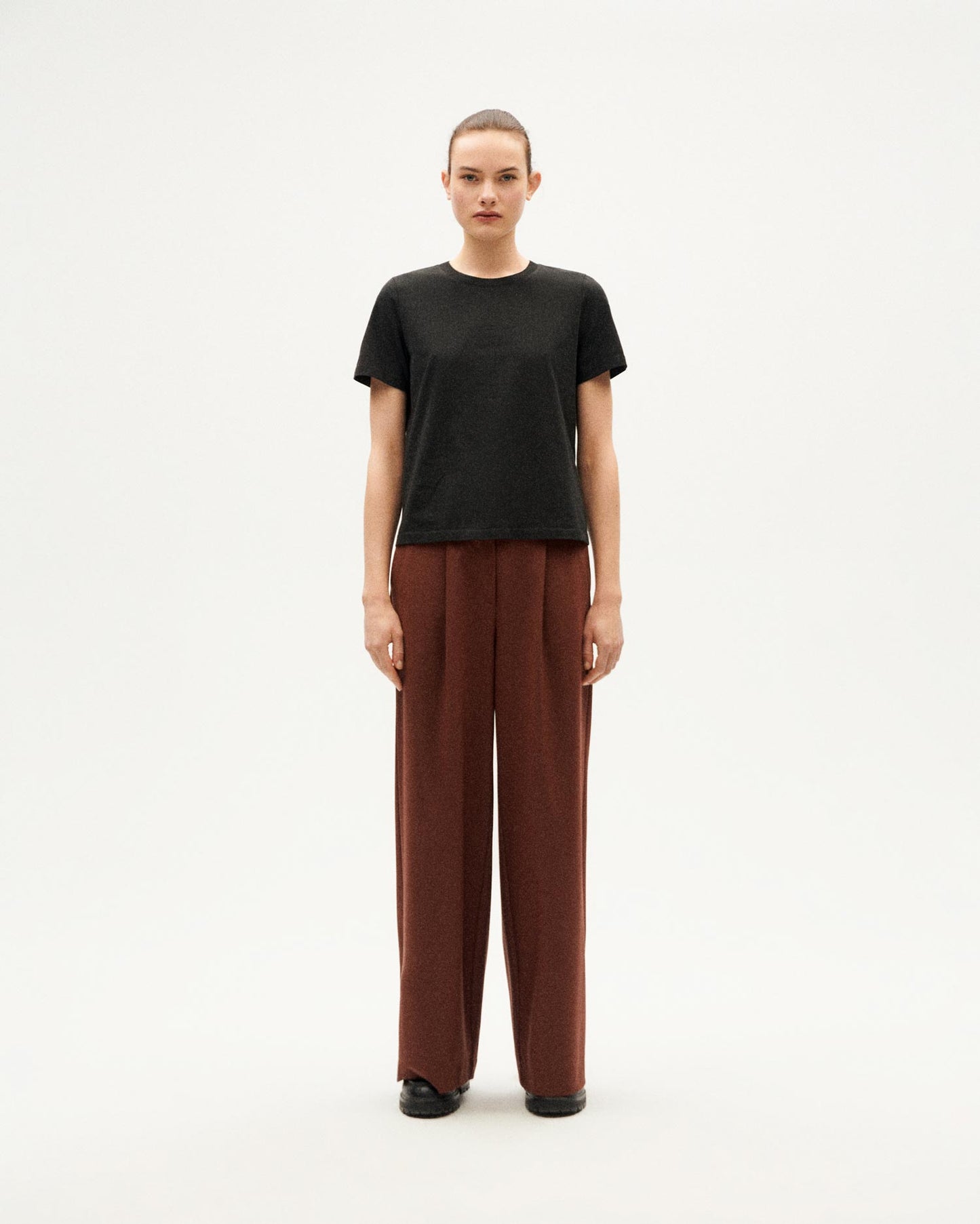 Camiseta negra Ida sostenible-2