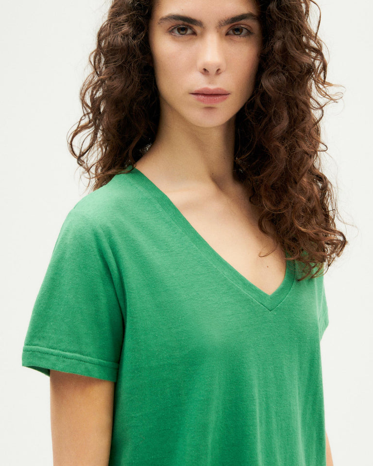 Camiseta verde hemp Clavel sostenible - 3