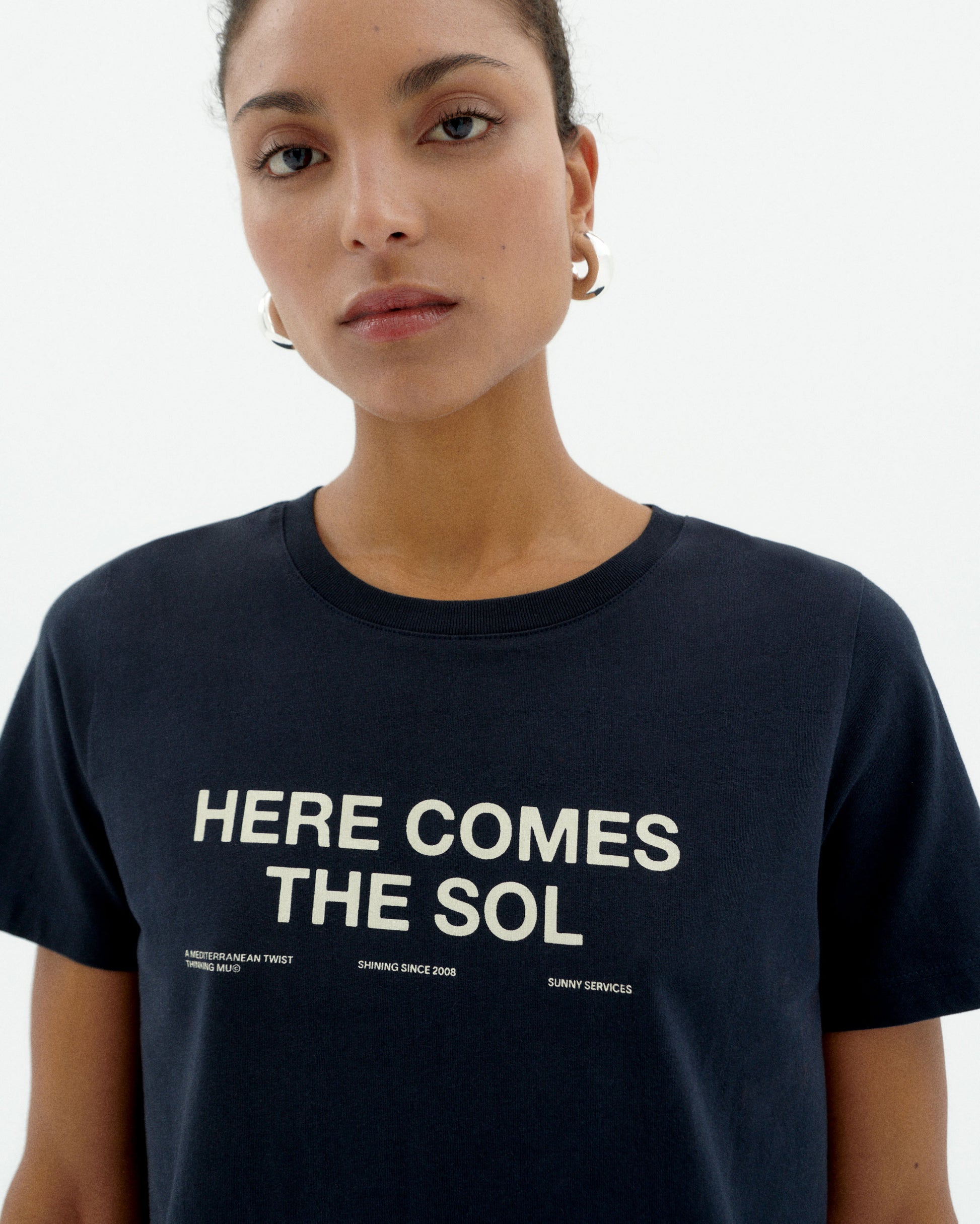 Camiseta navy classic sol Ida sostenible-3