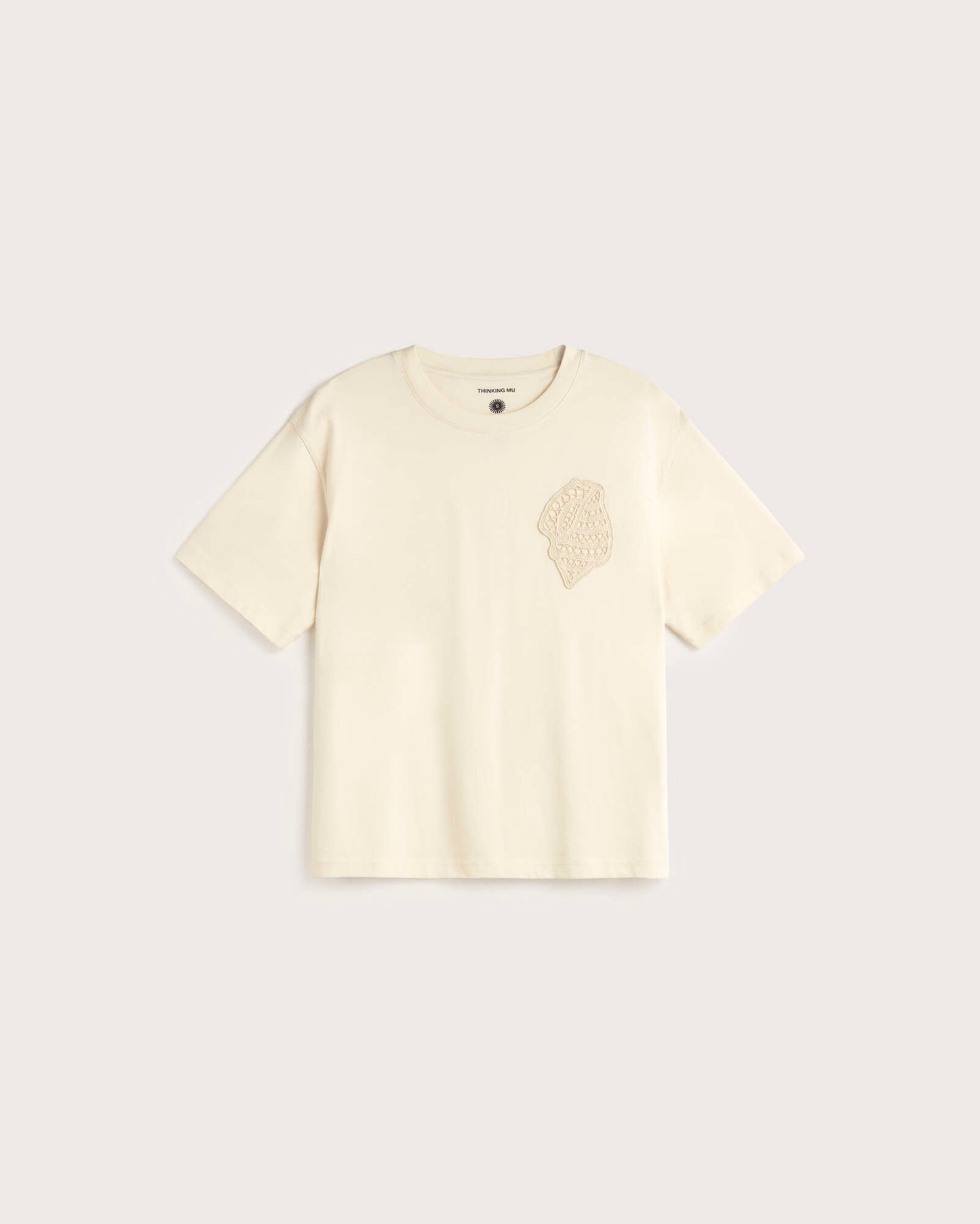 Camiseta patch bordado shell Lucia sostenible silueta - 1