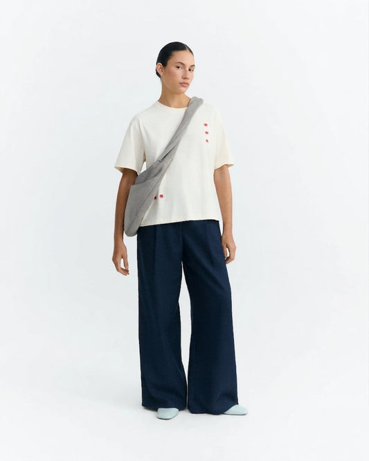 Camiseta bordada a mano sole mio Lucia sostenible - 1