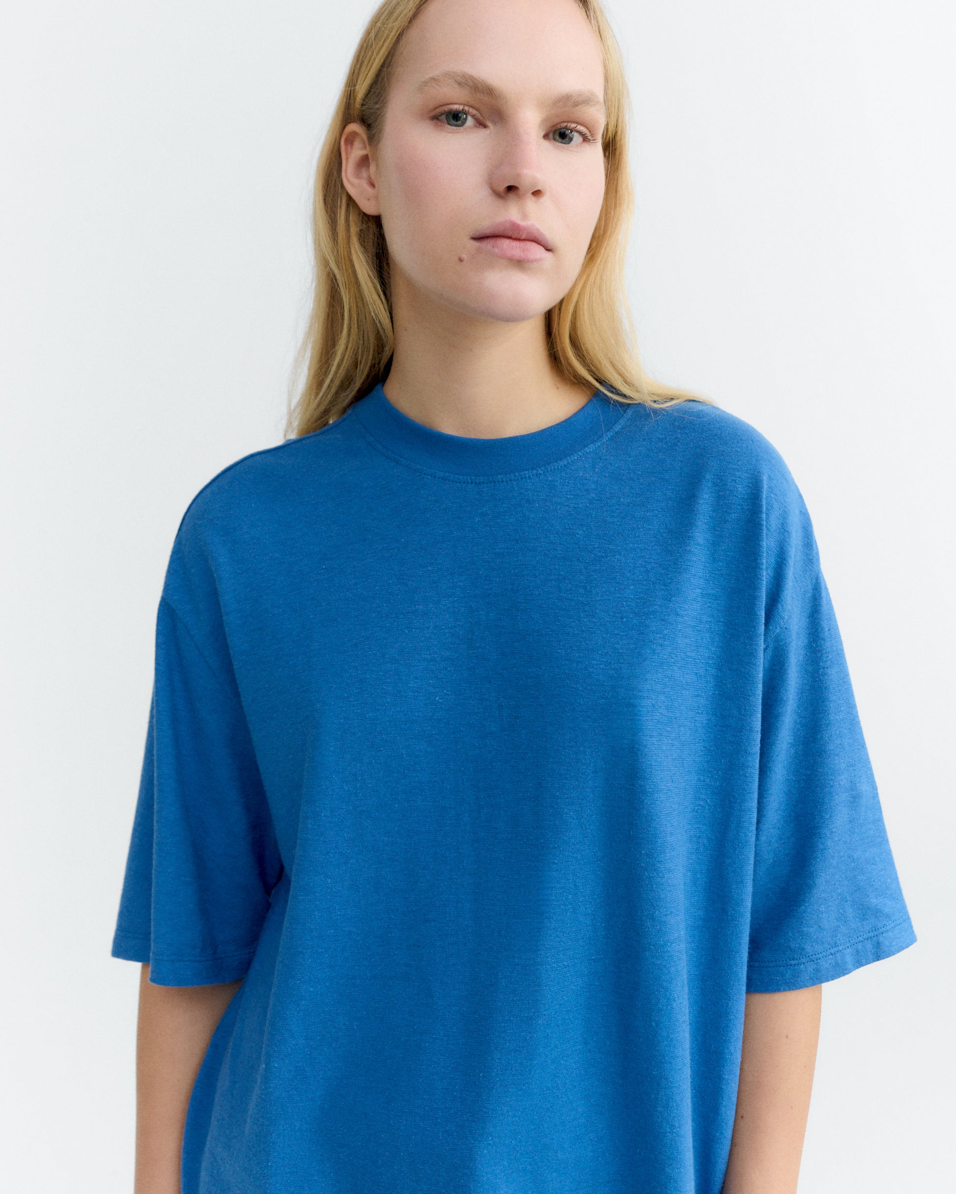 Camiseta oversize azul hemp Lena sostenible - 2