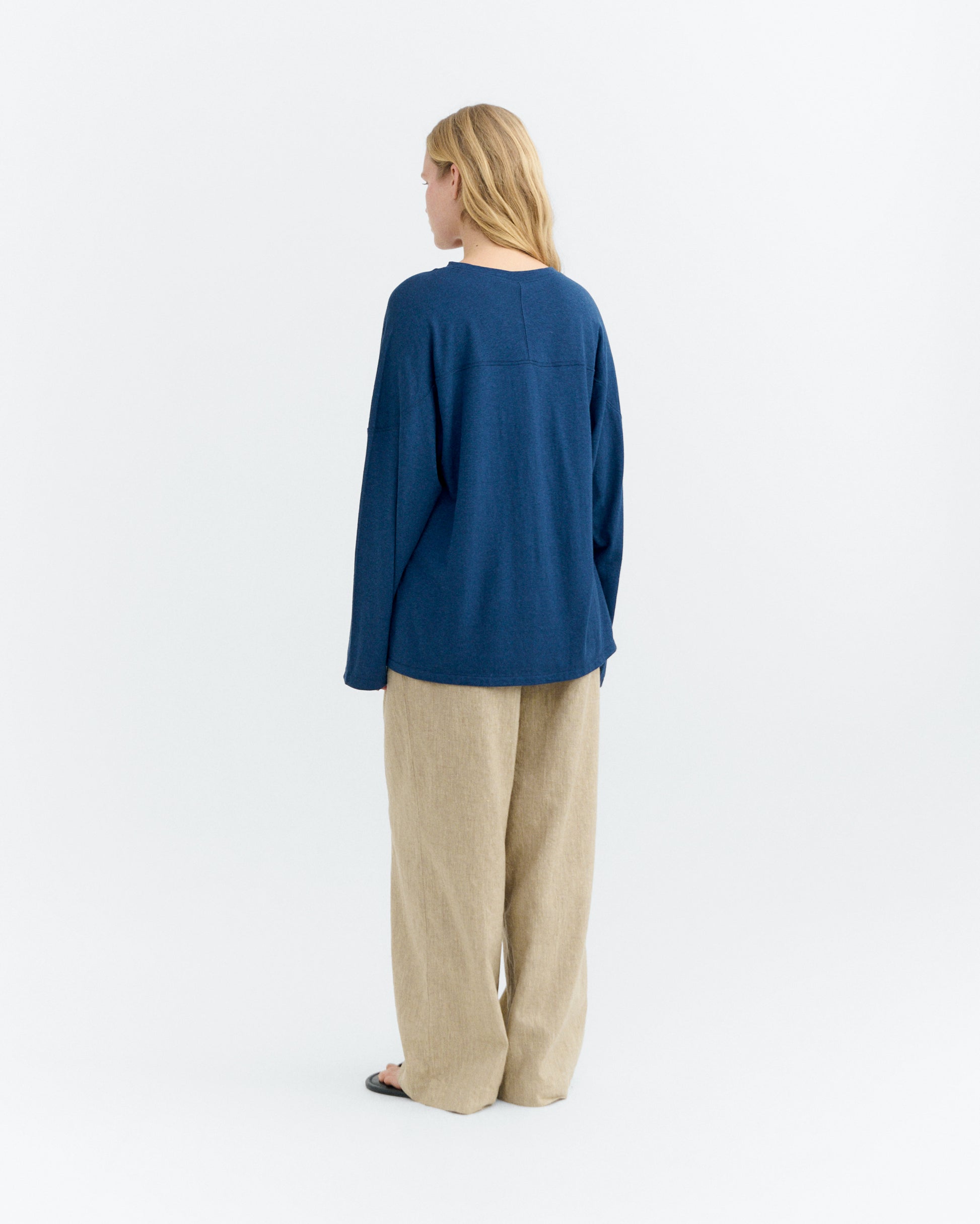 Camiseta oversize azul hemp Bar sostenible - 4