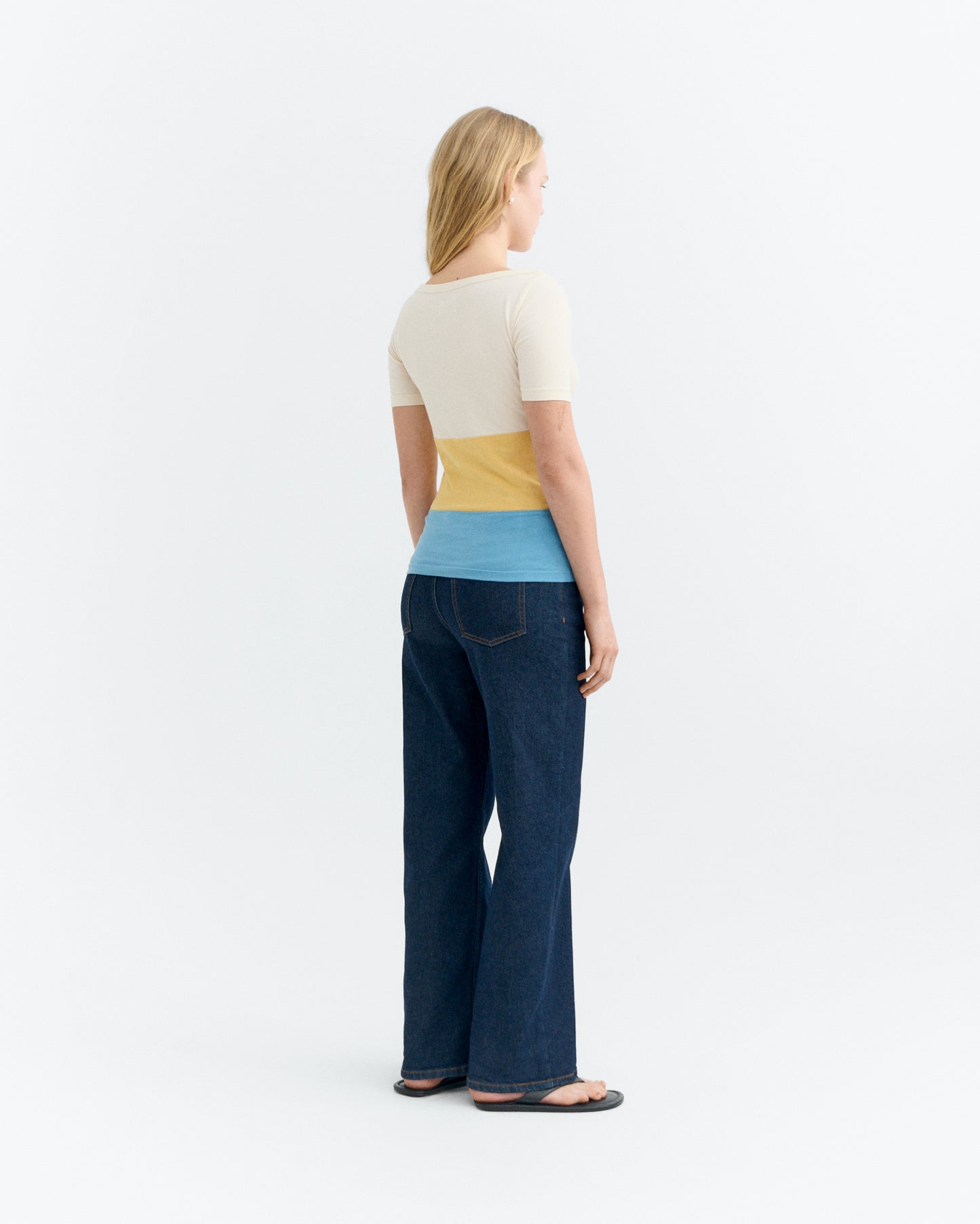Camiseta slim rayas amarilla y azul Zura sostenible - 4