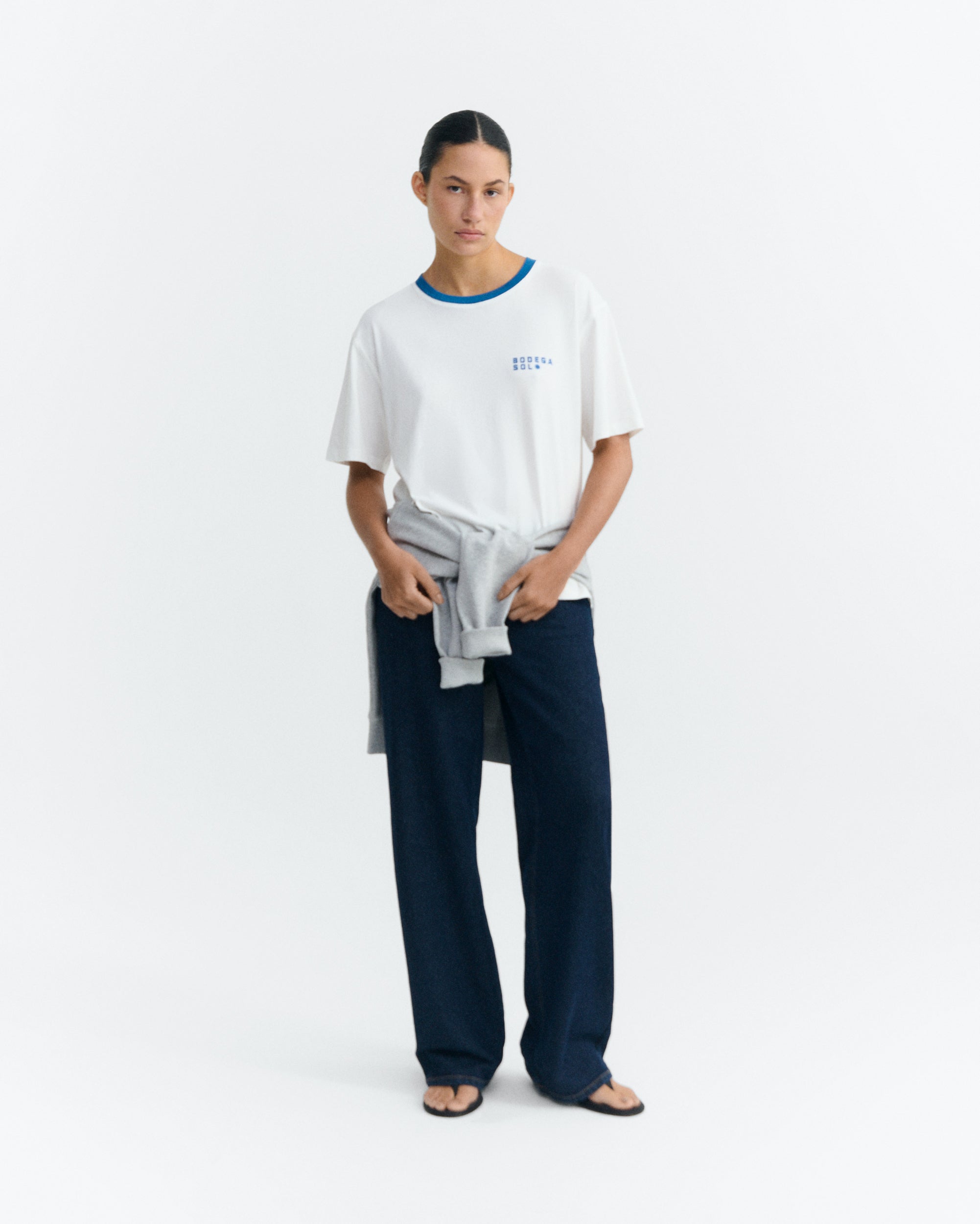 Women's Contrast Blue T-shirt Bodega Sol Lucia | Thinking Mu