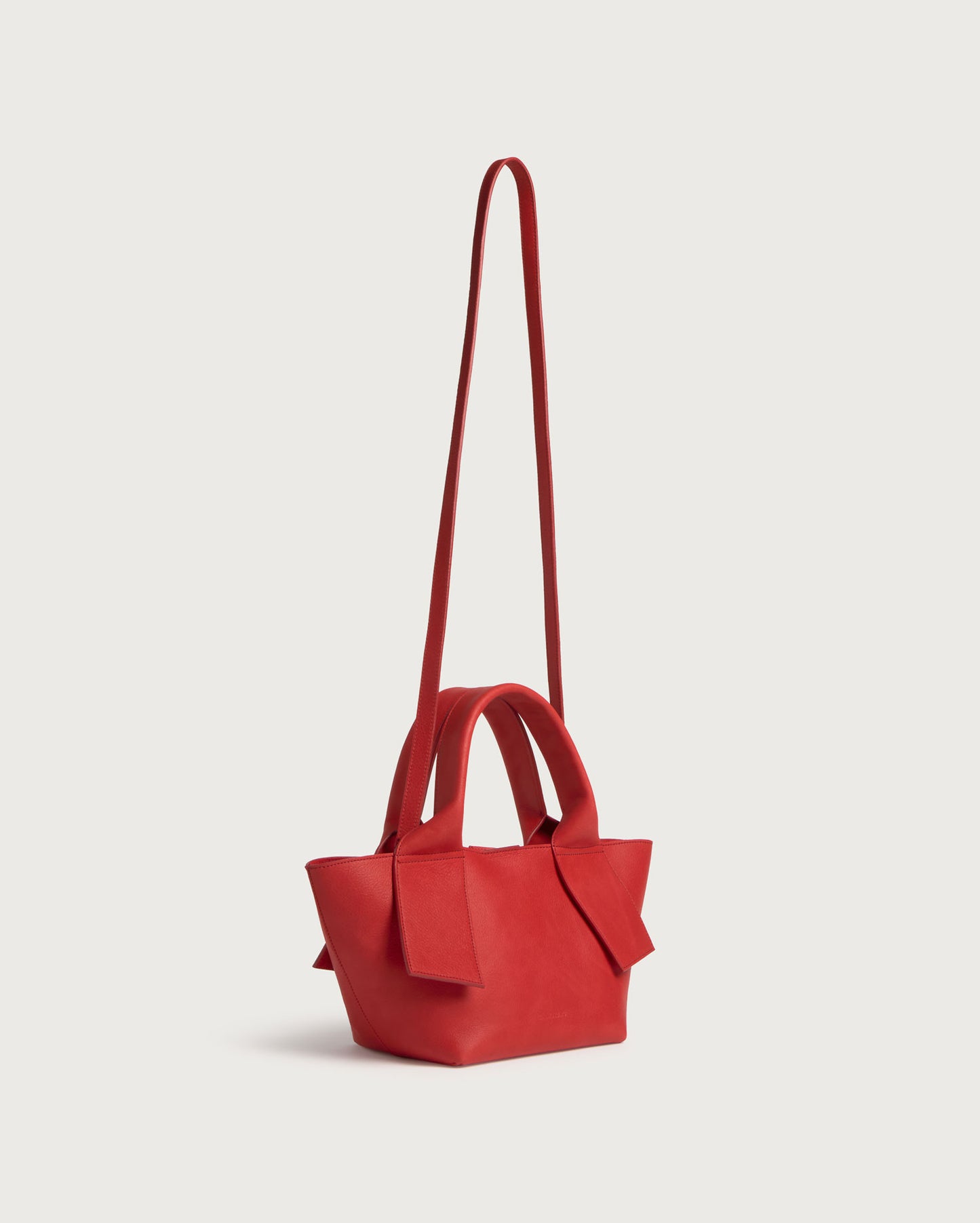 Bolso mini rojo piel Pepo sostenible - silueta 3