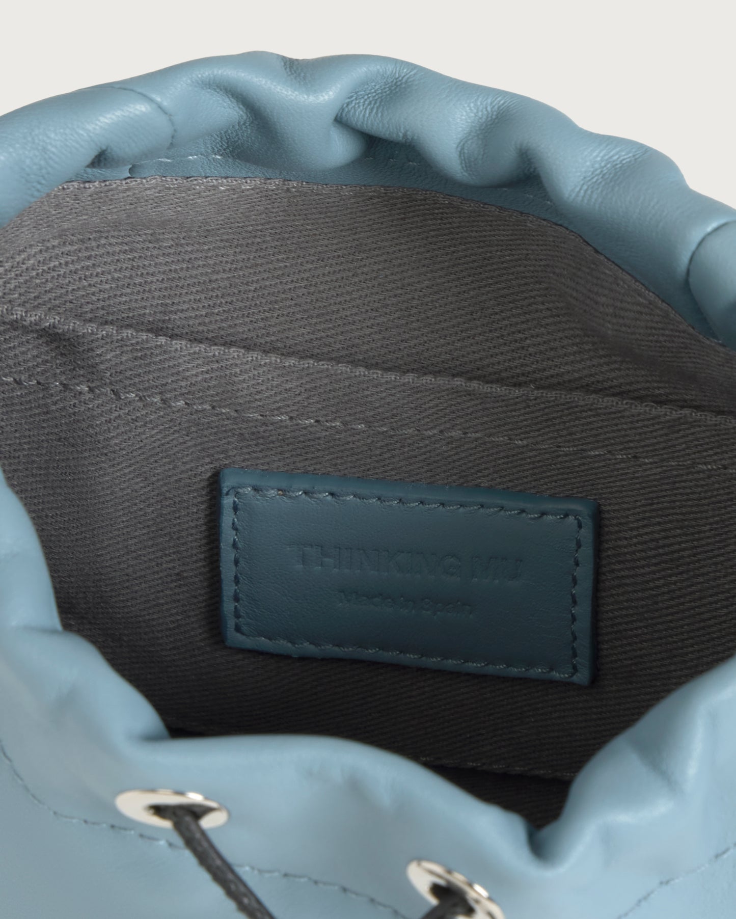 Bolso magnesera azul piel Grip sostenible silueta - 5