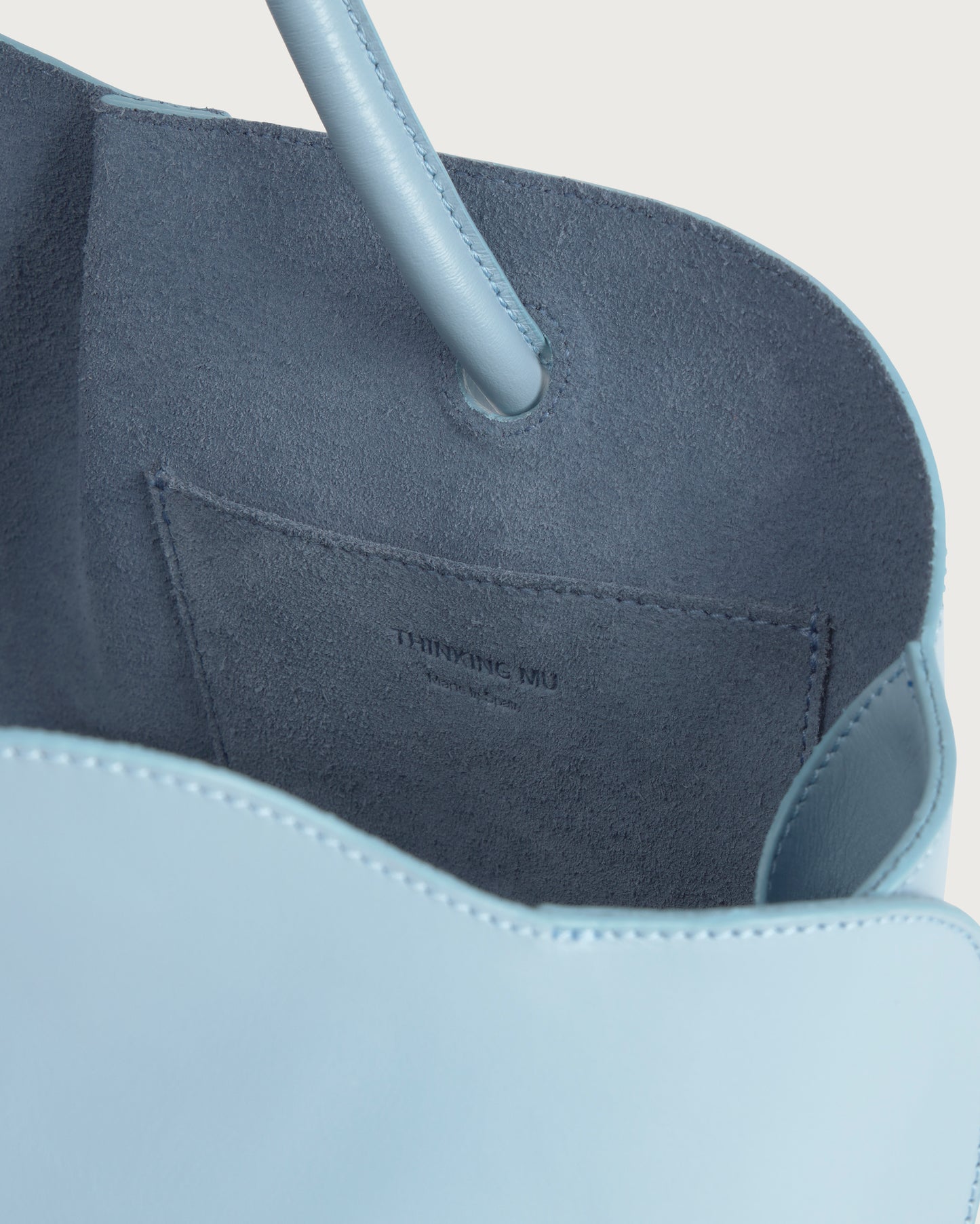 Bolso azul claro piel Julie sostenible silueta - 5