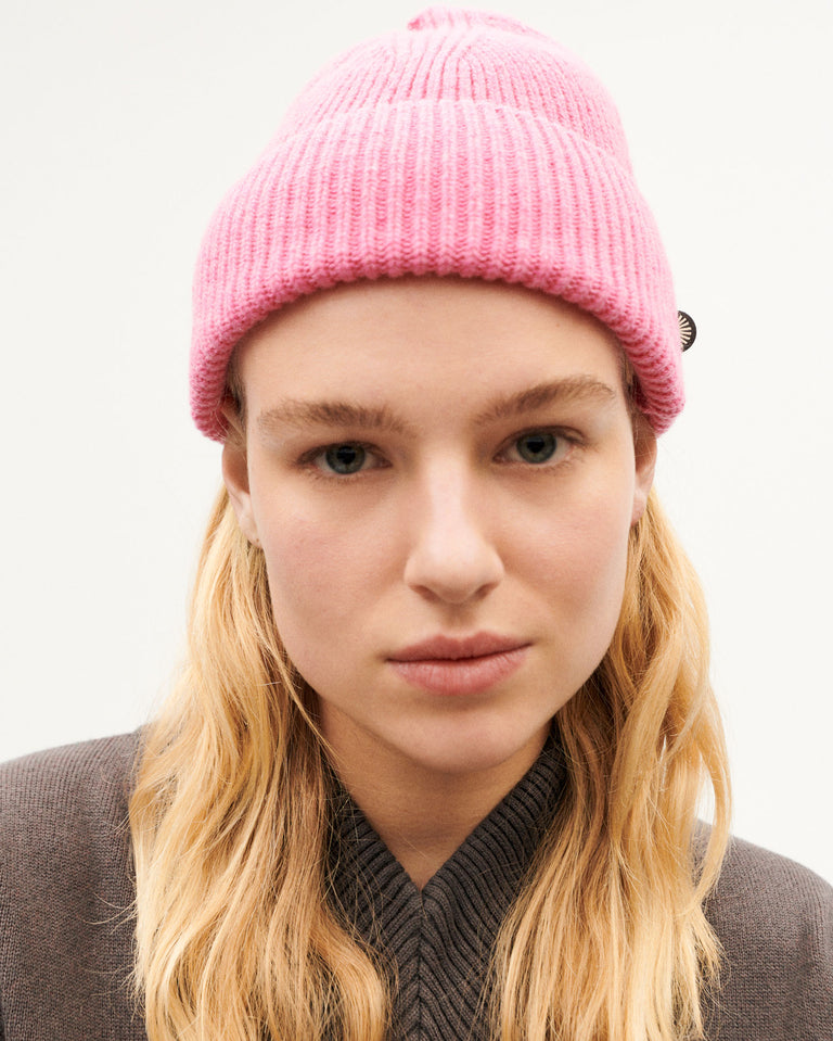 Gorro rosa lana Amor sostenible-3