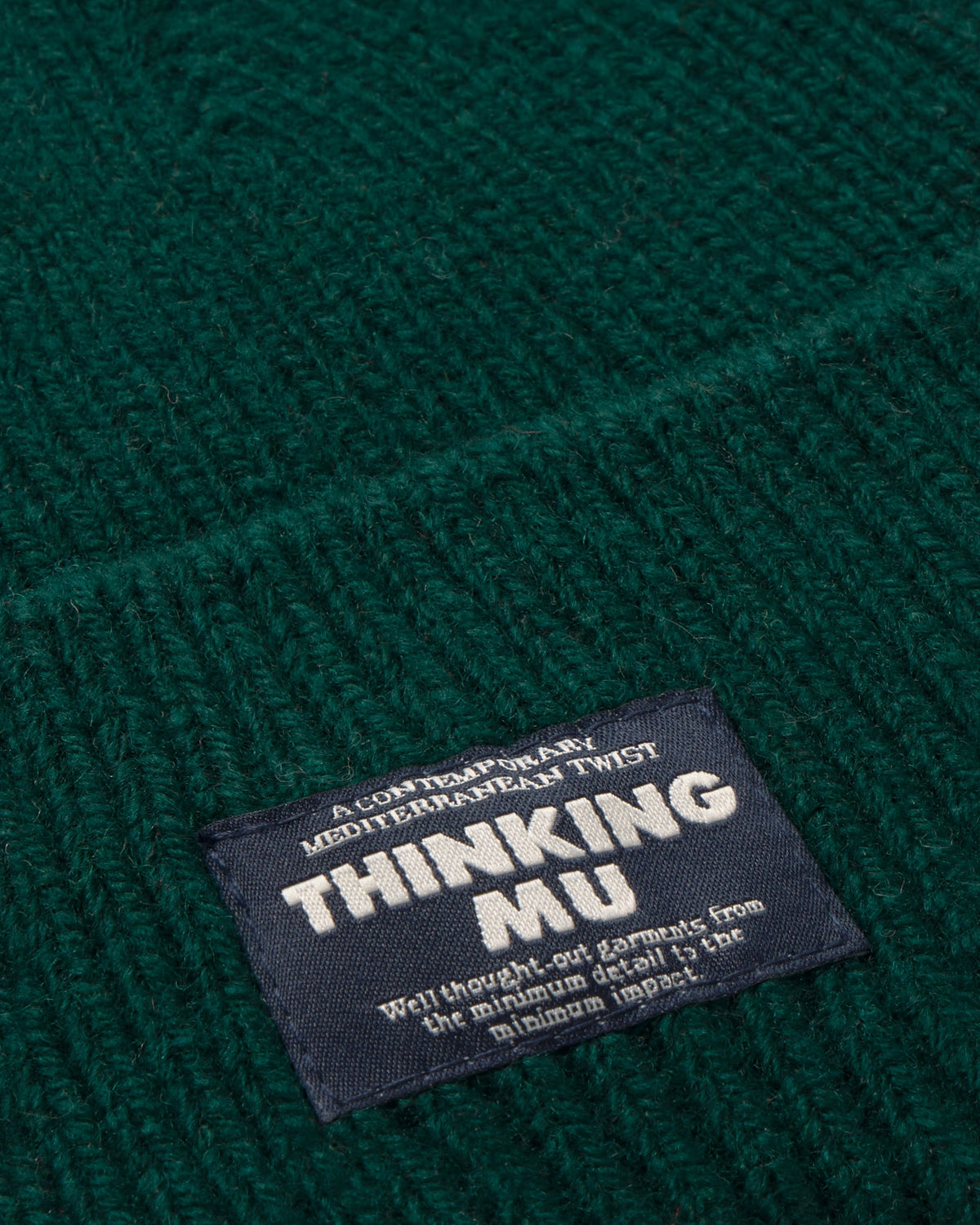 Gorro lana verde Amor sostenible silueta - 3