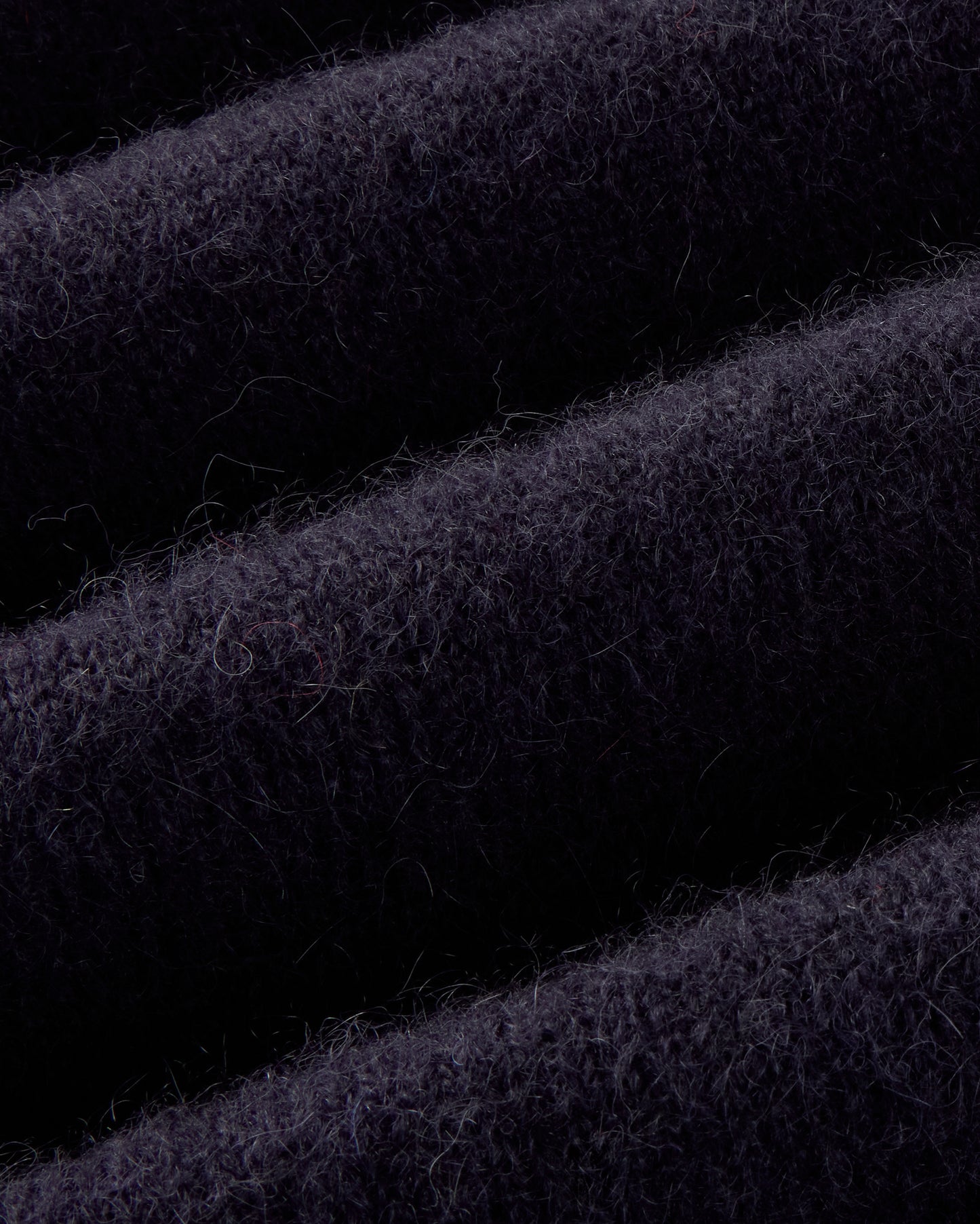 Bufanda azul lana alpaca Lauren sostenible-silueta 2