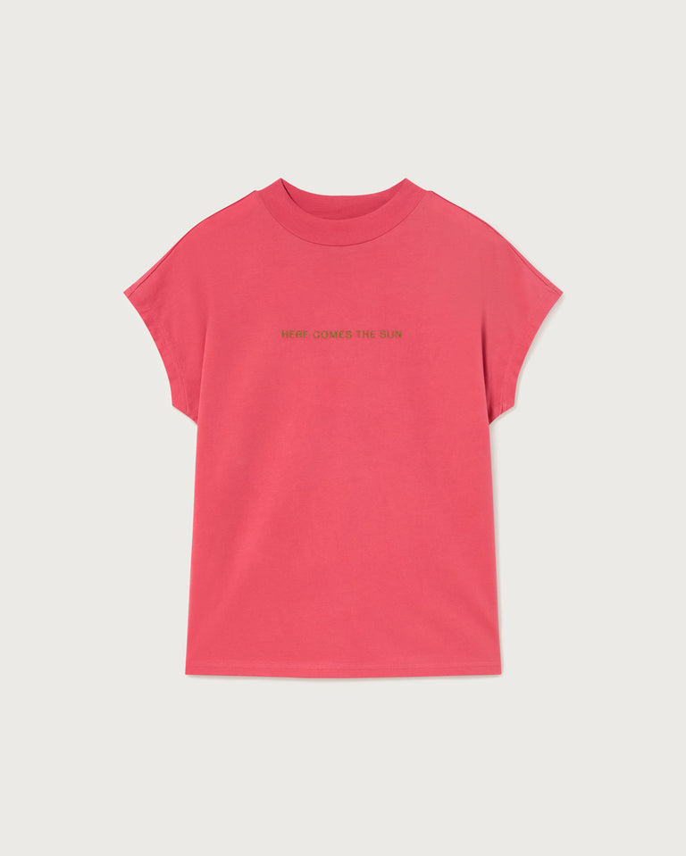 Camiseta rosa Here Comes The Sun sostenible-foto silueta5